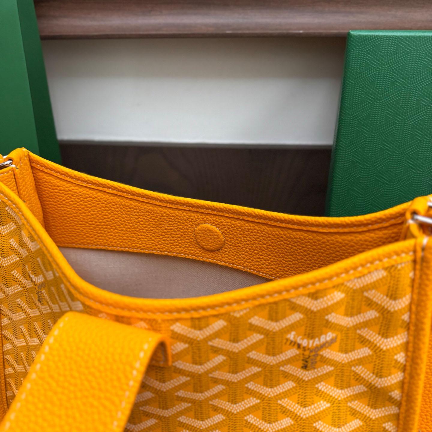 Goyard Musette Bag - DopestKickz