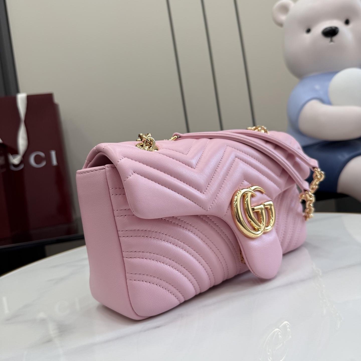 Gucci GG Marmont Medium Shoulder Bag - DopestKickz