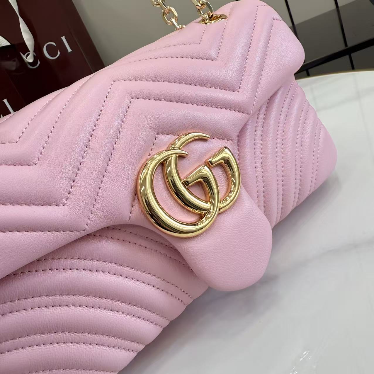 Gucci GG Marmont Medium Shoulder Bag - DopestKickz