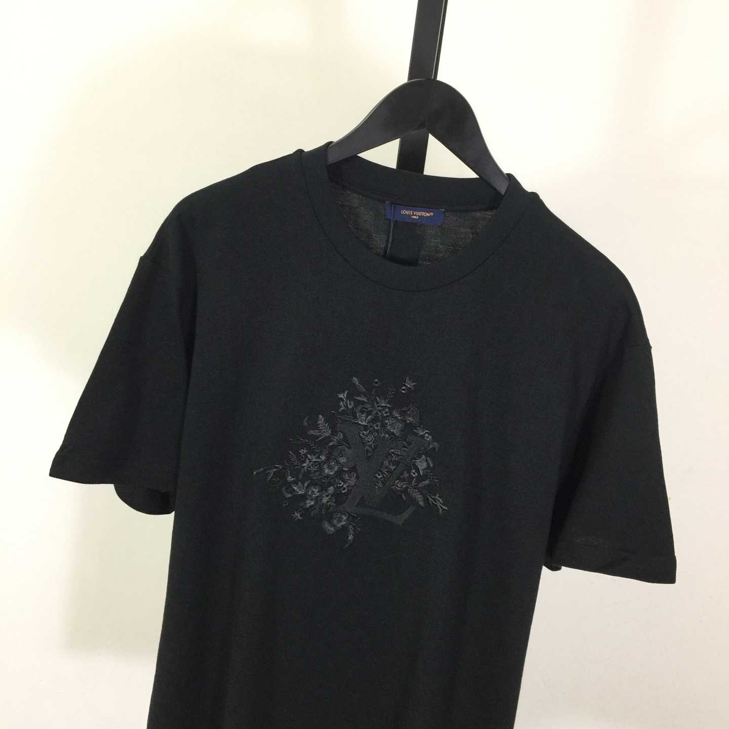 Louis Vuitton Embroidered Signature T-Shirt   1AJRHM - DopestKickz