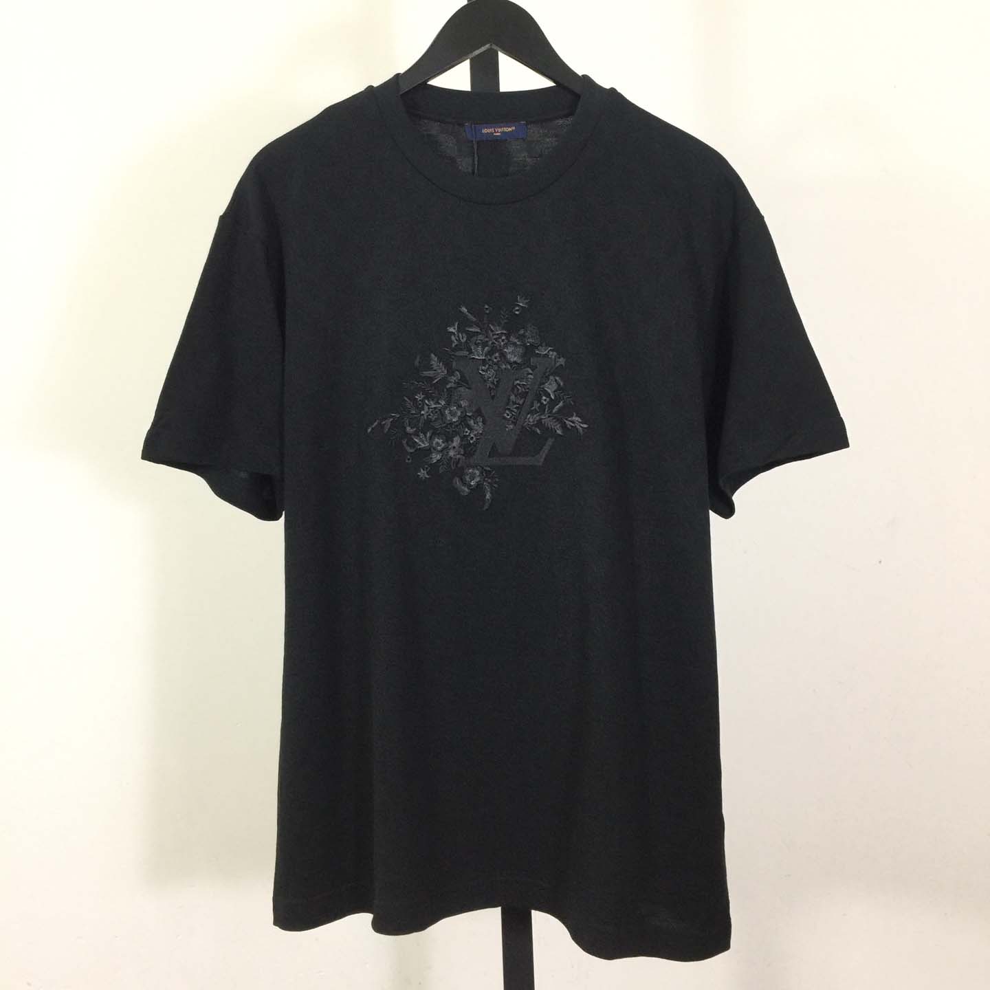 Louis Vuitton Embroidered Signature T-Shirt   1AJRHM - DopestKickz