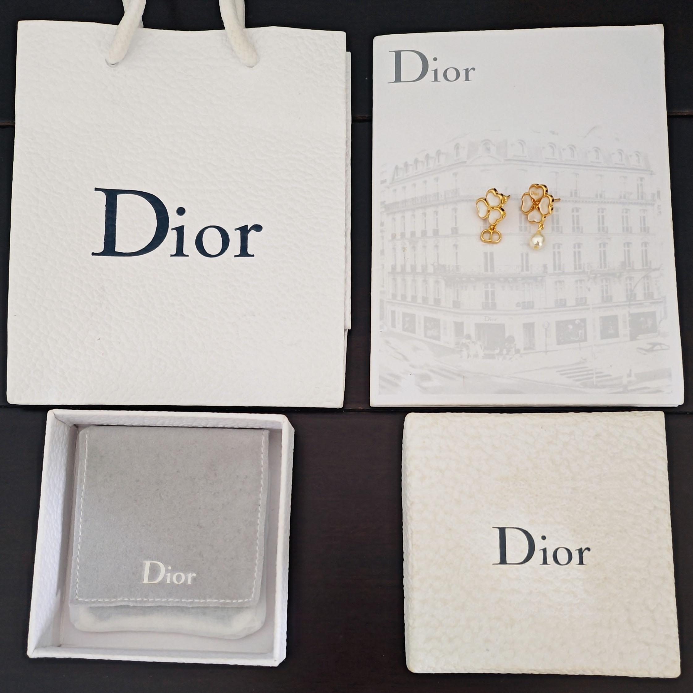Dior Sparkling Clover Earrings - DopestKickz