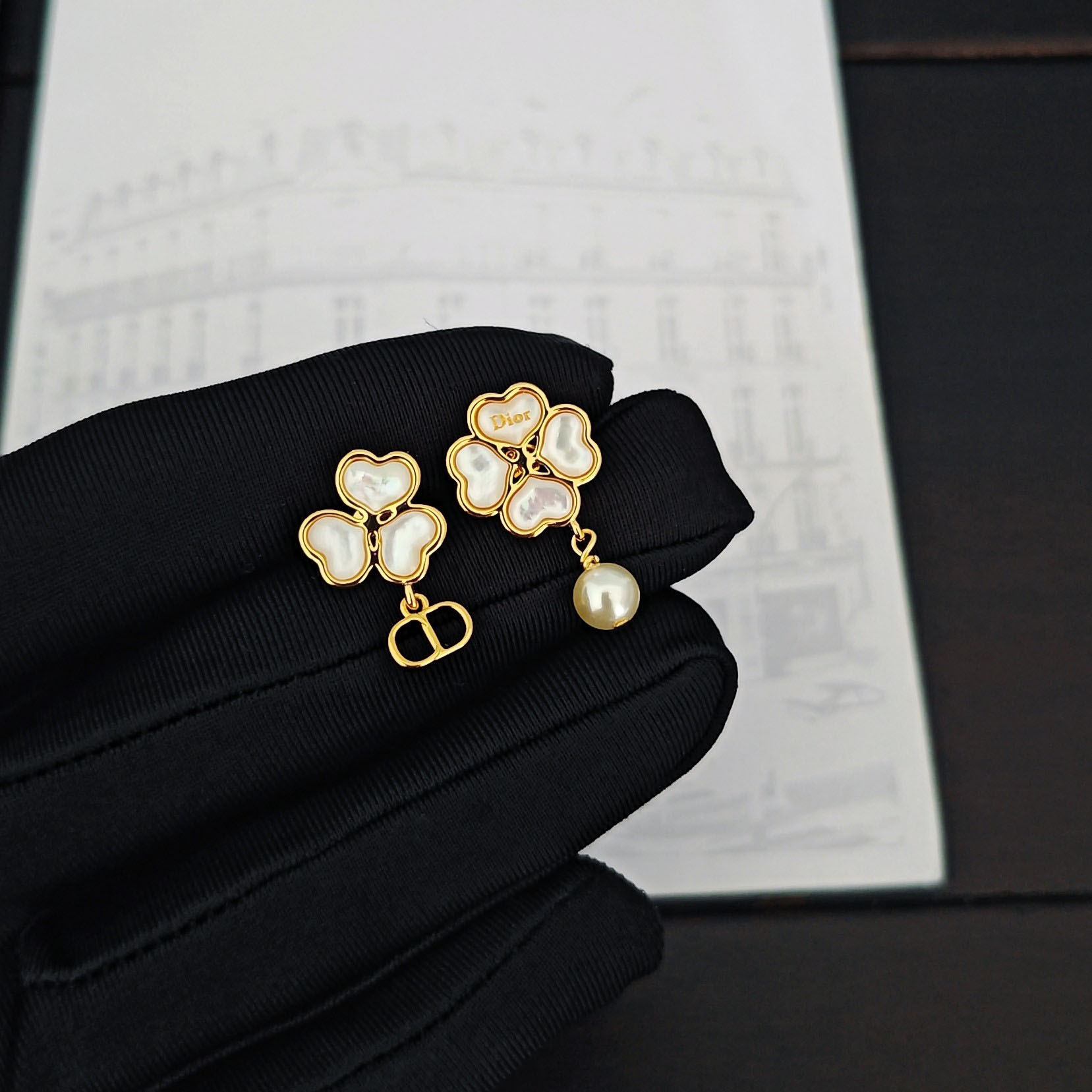 Dior Sparkling Clover Earrings - DopestKickz