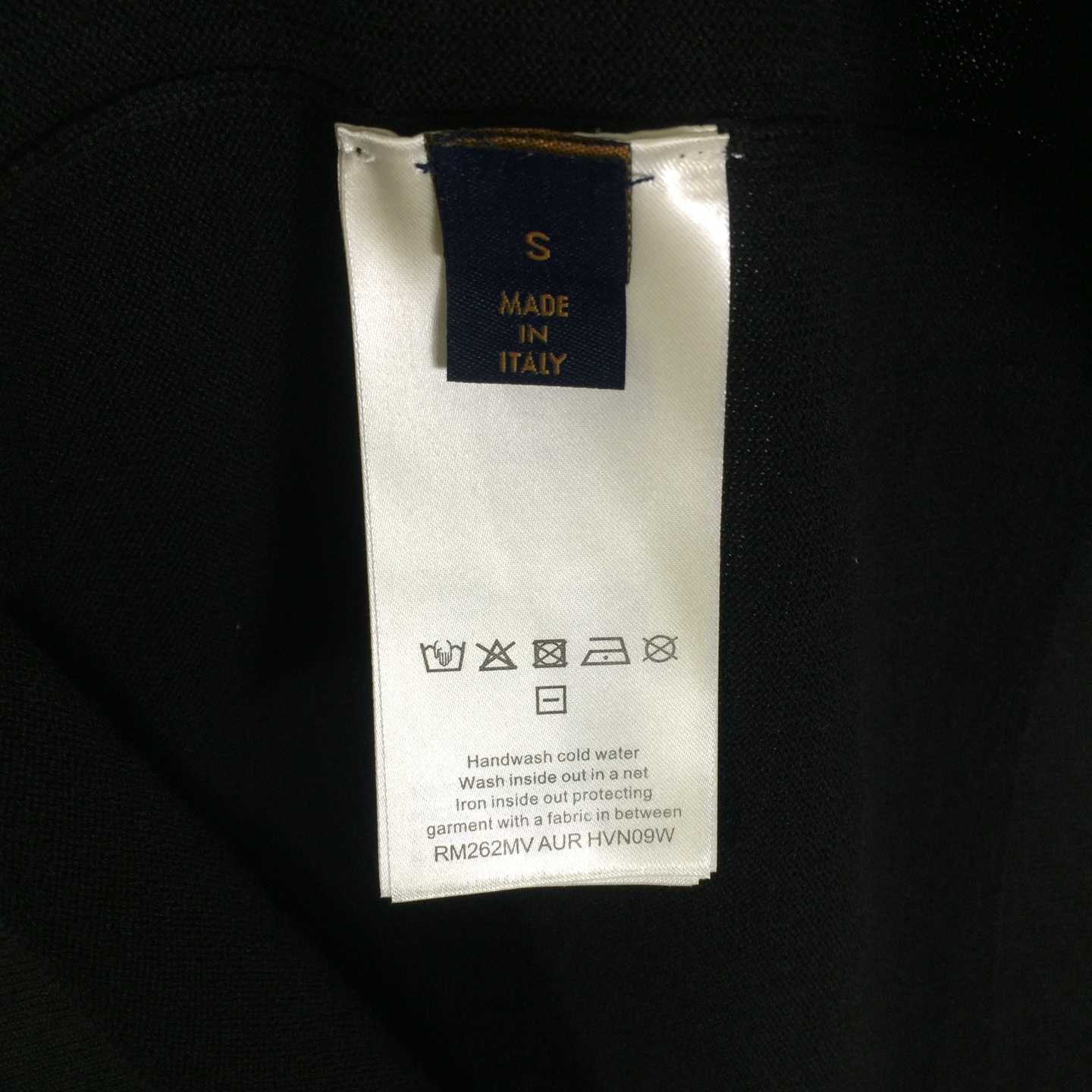 Louis Vuitton Embellished Short-Sleeved Crewneck   1AJR09 - DopestKickz
