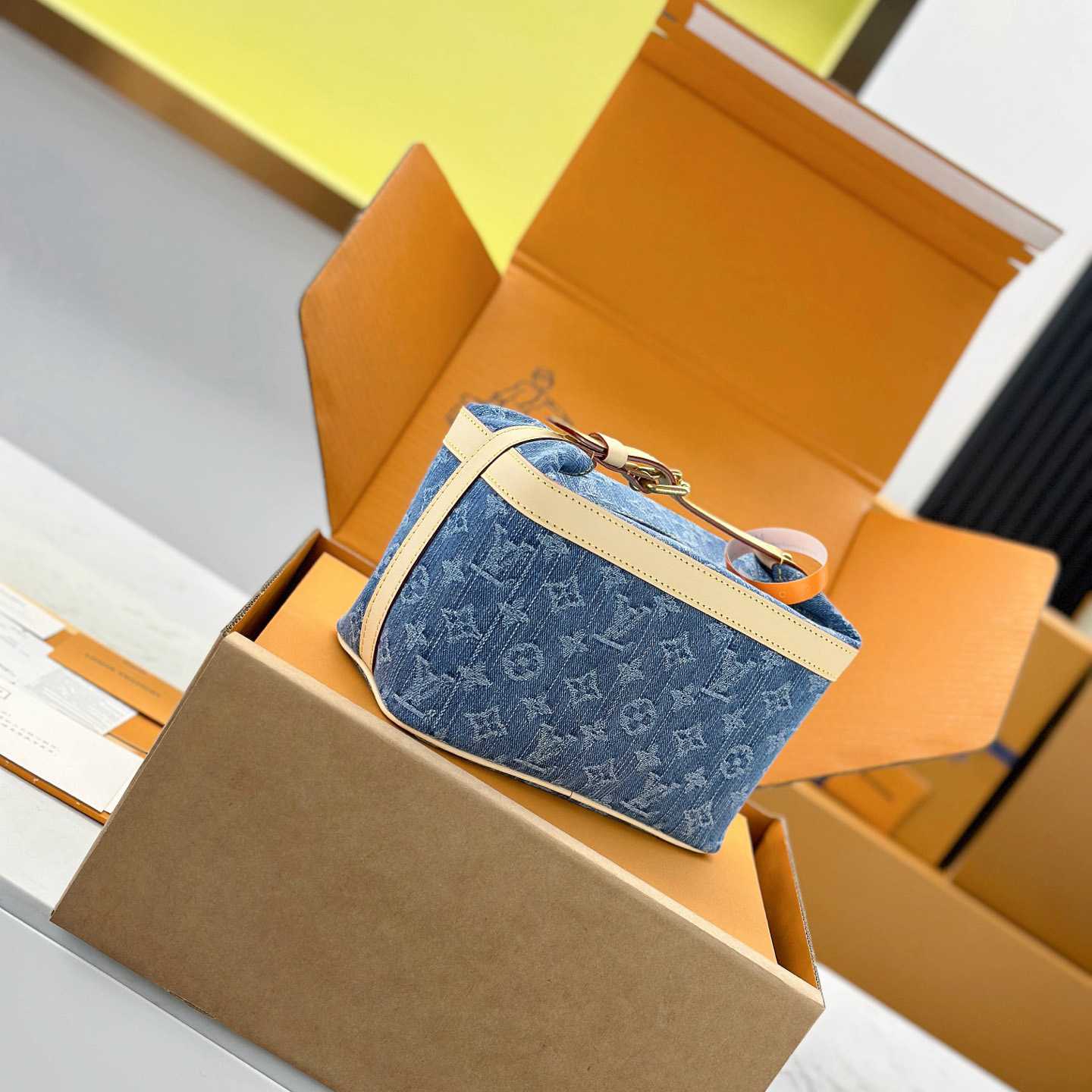Louis Vuitton Cruiser Toiletry Bag M27945 - DopestKickz