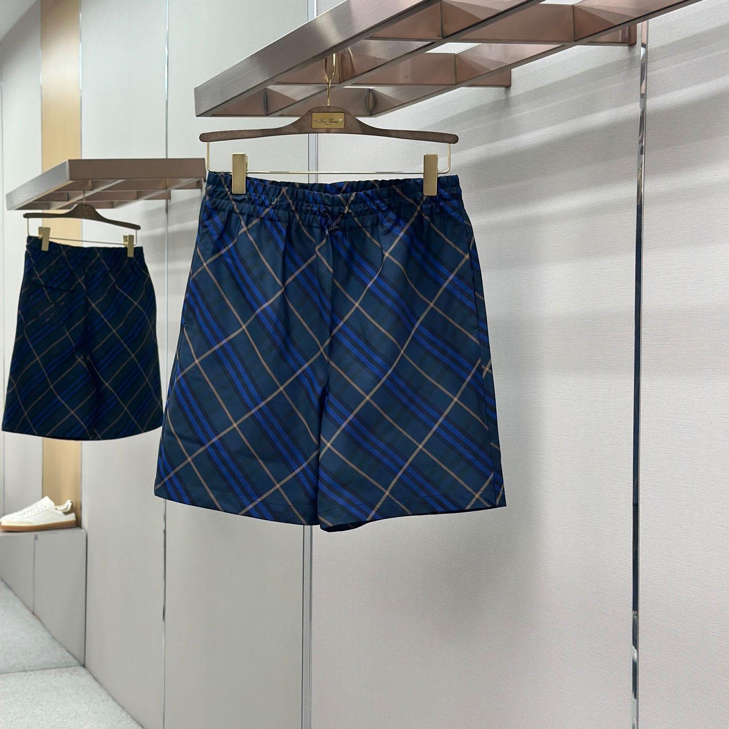 Burberry Check-Pattern Shorts - DopestKickz