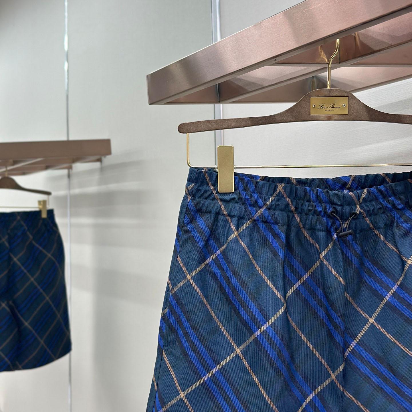 Burberry Check-Pattern Shorts - DopestKickz