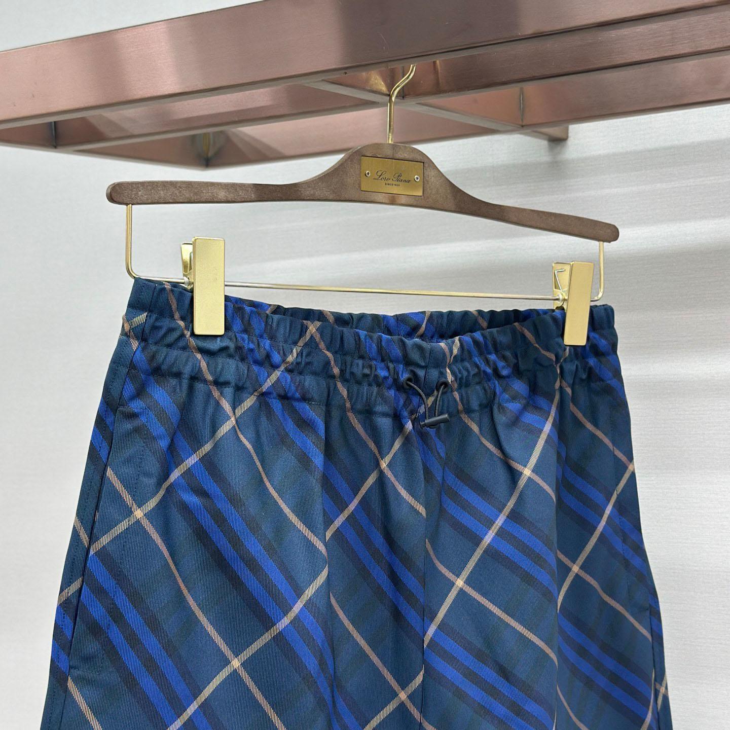 Burberry Check-Pattern Shorts - DopestKickz