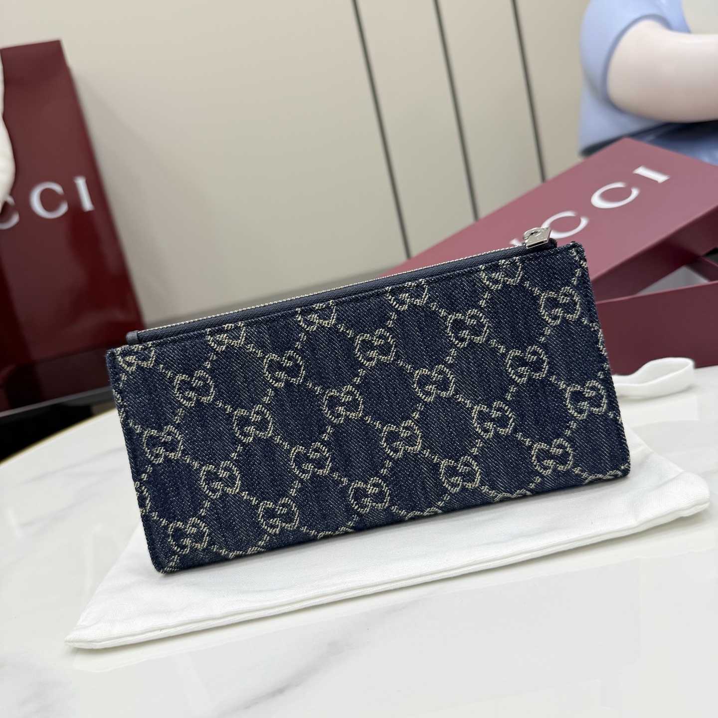 Gucci Long Wallet With Gucci Plaque - DopestKickz
