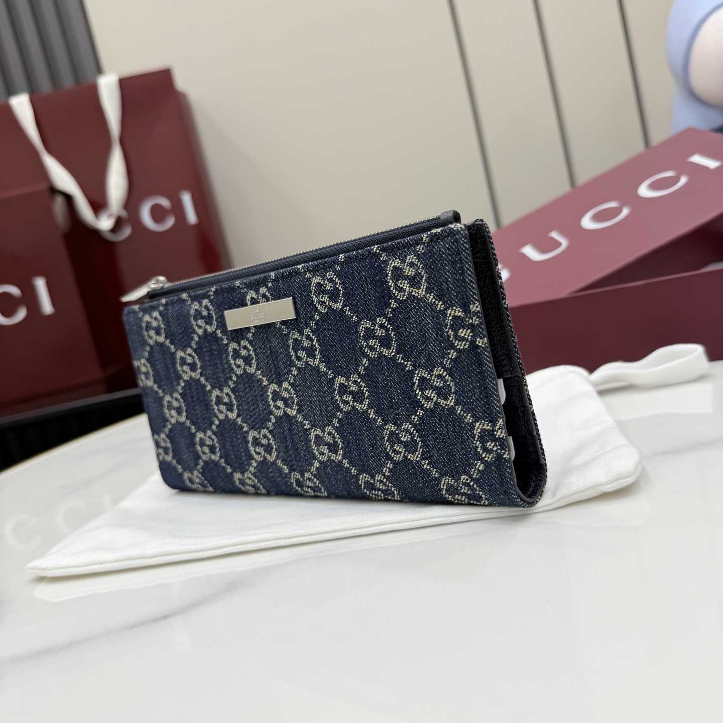 Gucci Long Wallet With Gucci Plaque - DopestKickz