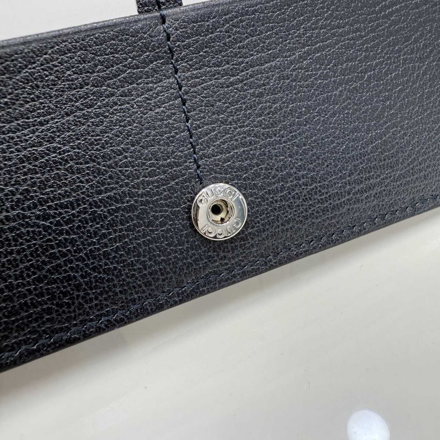 Gucci Long Wallet With Gucci Plaque - DopestKickz