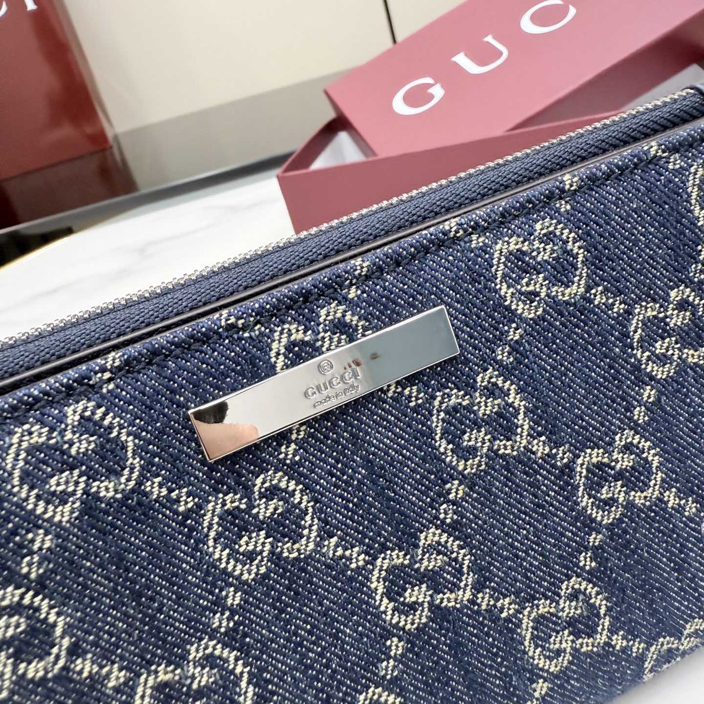 Gucci Long Wallet With Gucci Plaque - DopestKickz