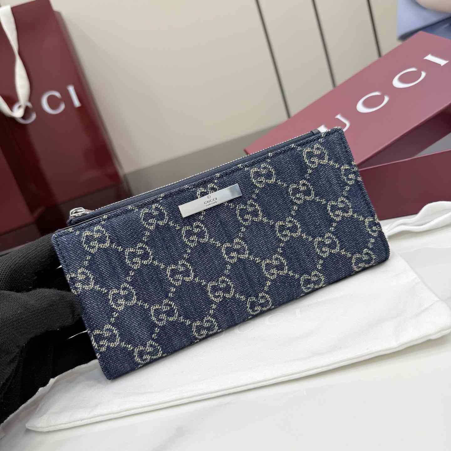 Gucci Long Wallet With Gucci Plaque - DopestKickz