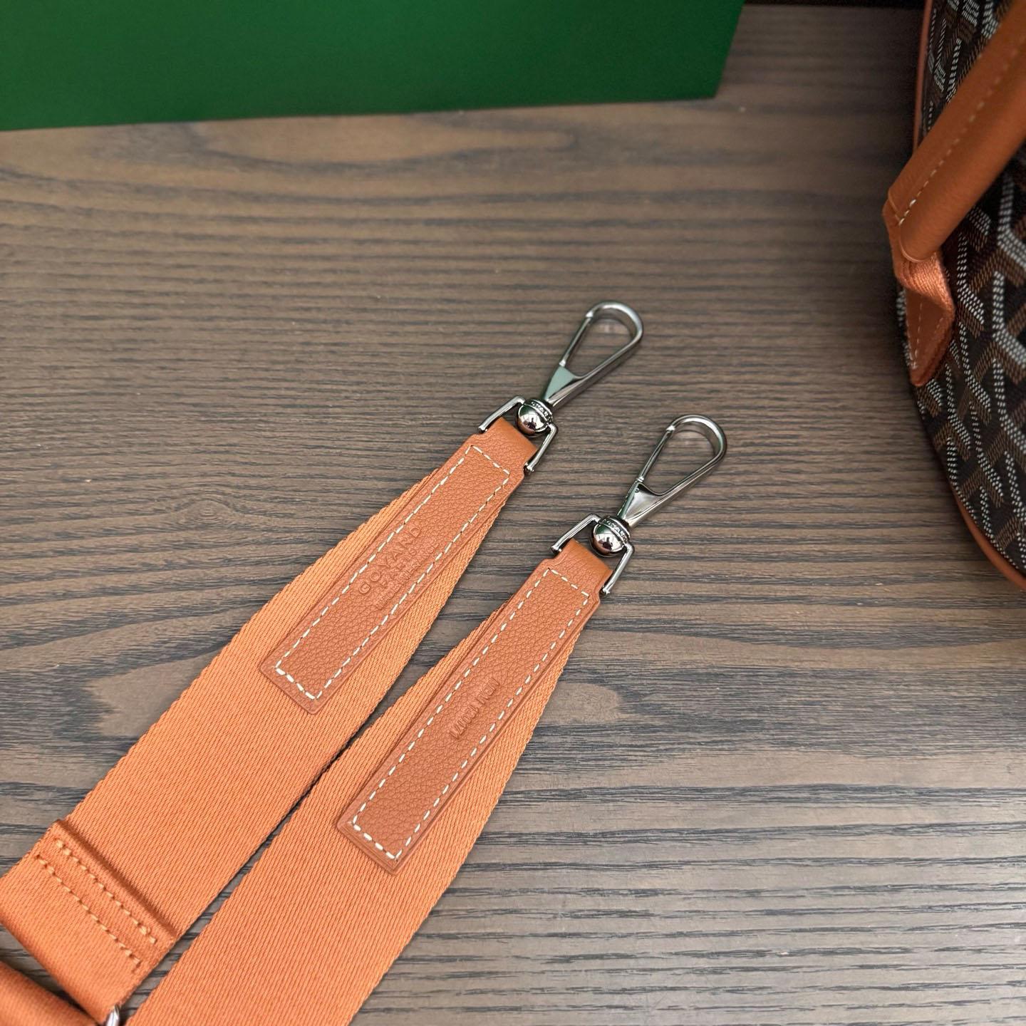 Goyard Barrel 40 Sports Bag - DopestKickz