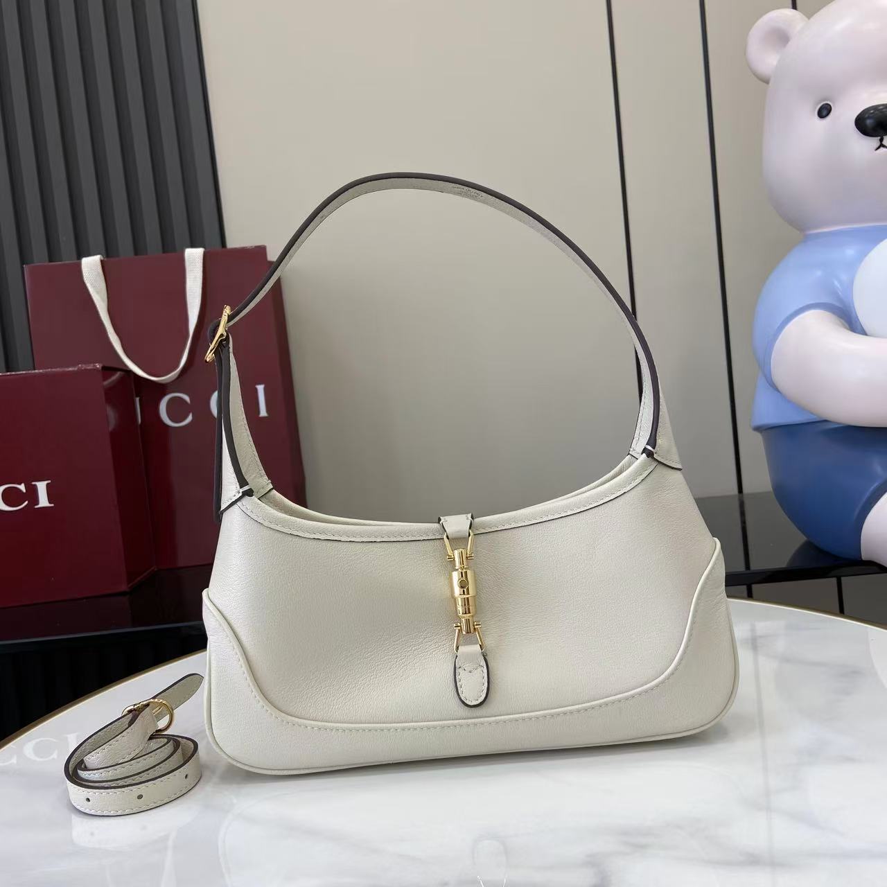 Gucci Jackie Slim Medium Shoulder Bag  - DopestKickz