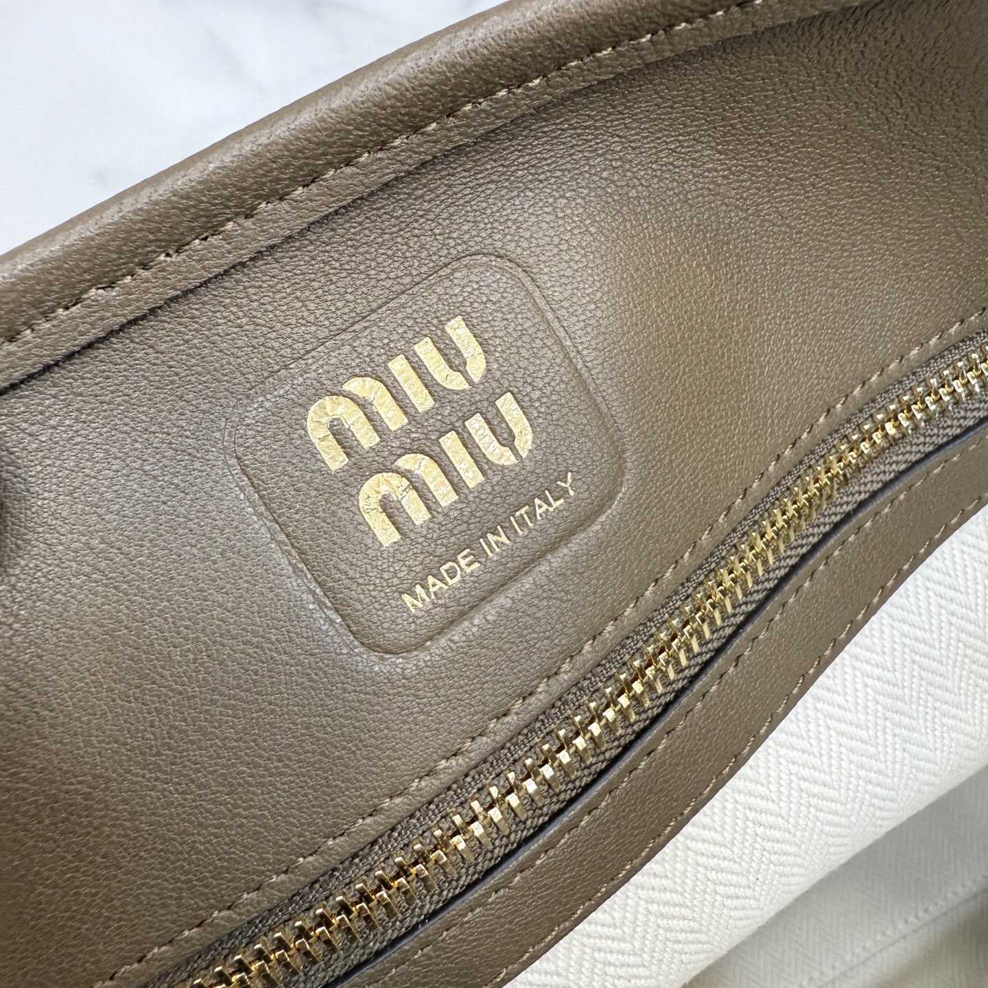 Miu Miu Aventure Nappa Leather Bucket Bag - DopestKickz