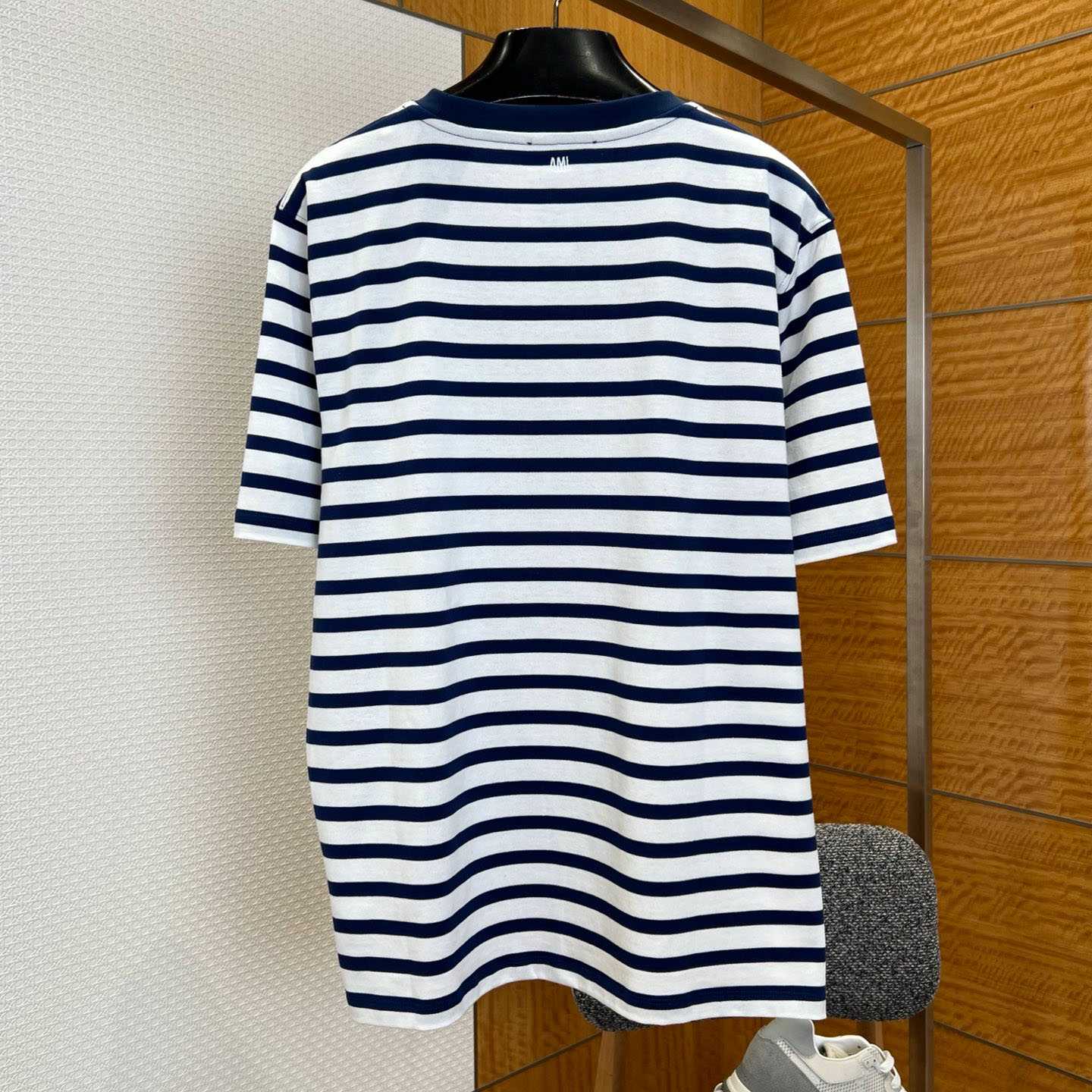 AMI Paris White & Navy Boxy Mariniere 'Ami De Coeur' T-shirt - DopestKickz