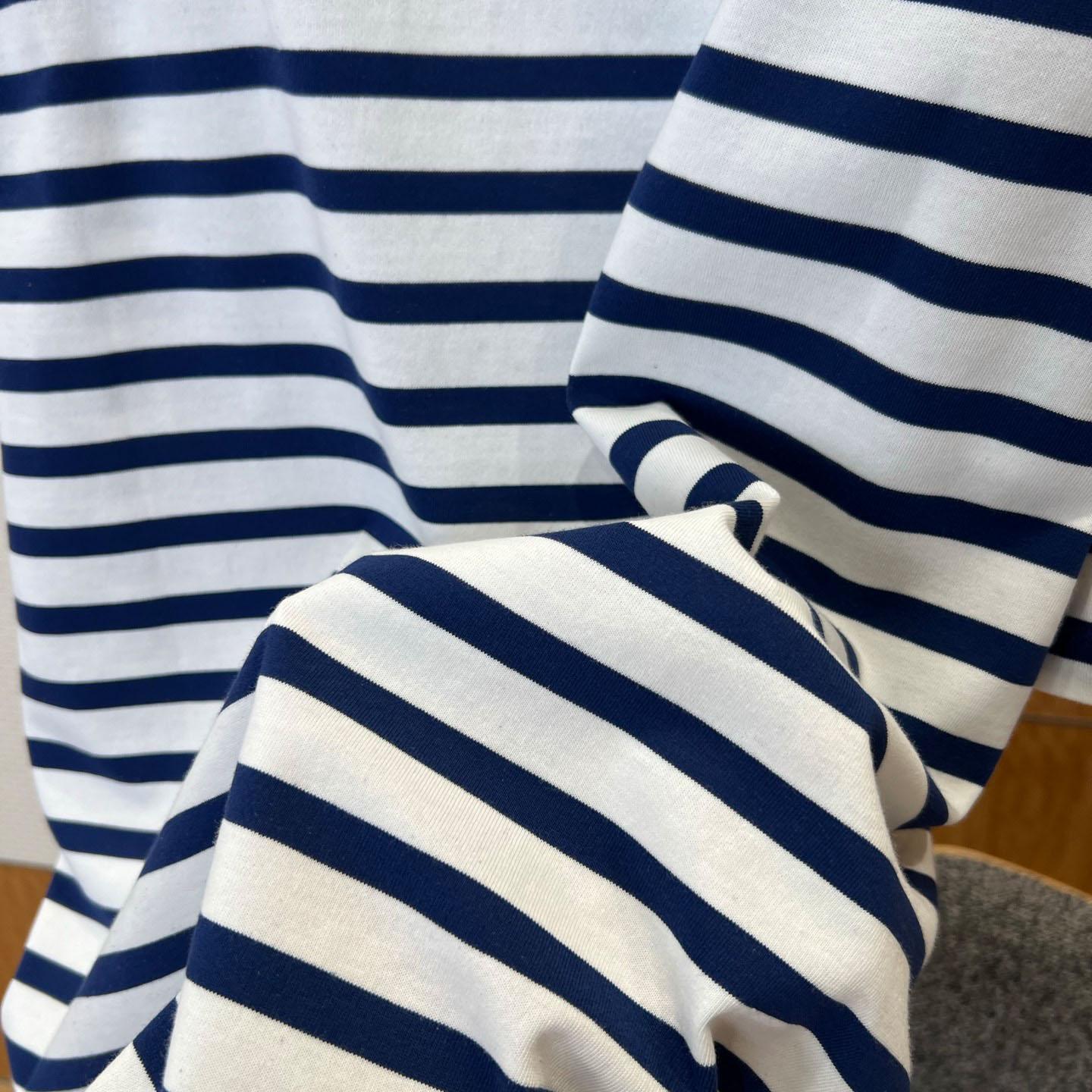 AMI Paris White & Navy Boxy Mariniere 'Ami De Coeur' T-shirt - DopestKickz