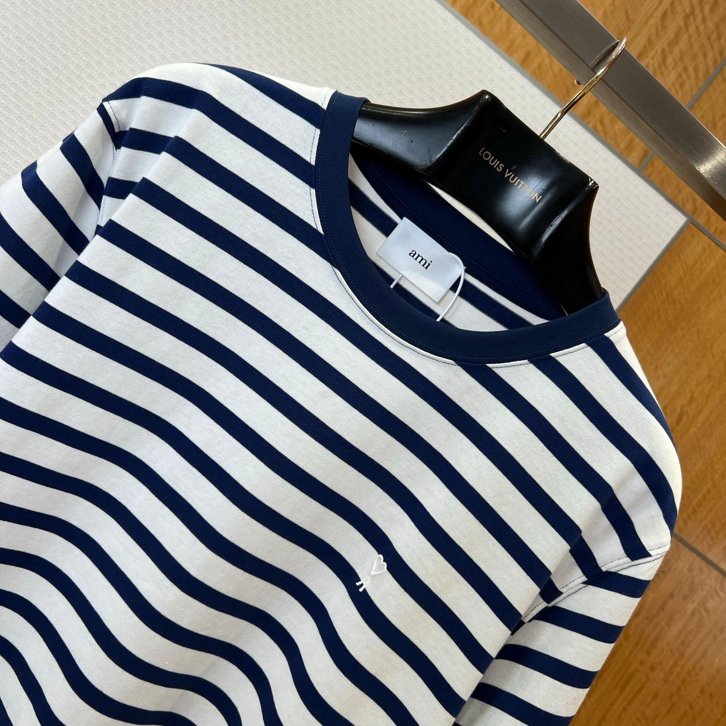 AMI Paris White & Navy Boxy Mariniere 'Ami De Coeur' T-shirt - DopestKickz