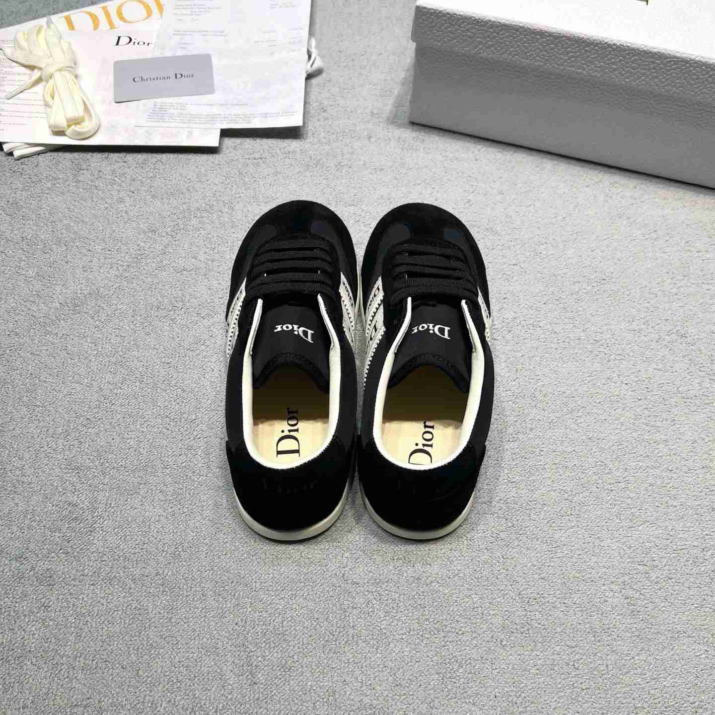 Dior Ribbon Sneaker - DopestKickz