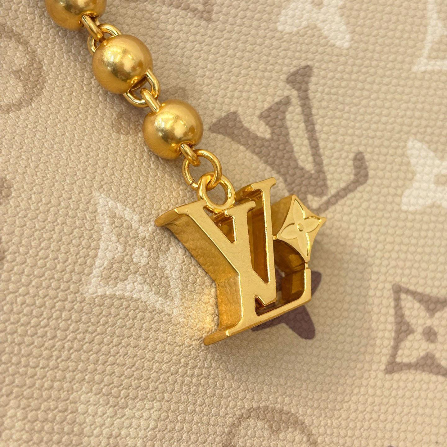 Louis Vuitton Vagabond Hobo M26931 - DopestKickz