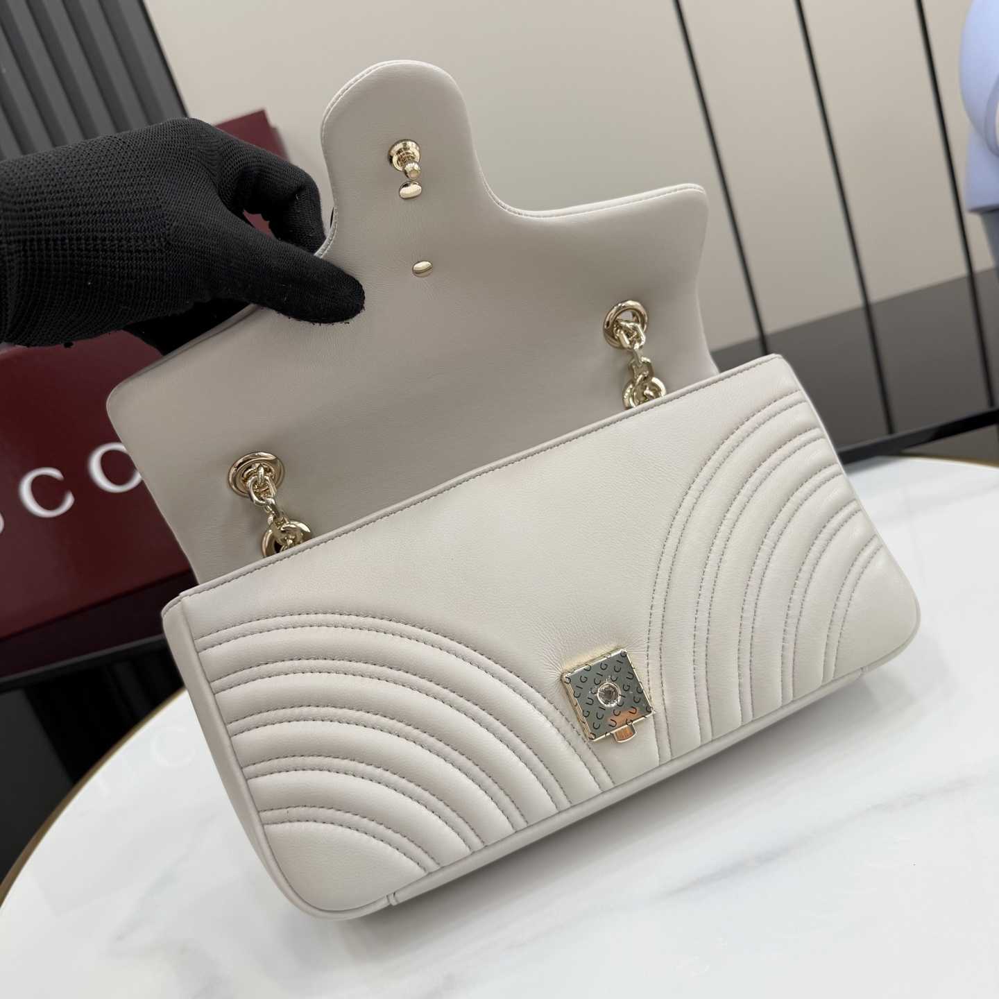 Gucci GG Marmont Medium Shoulder Bag - DopestKickz