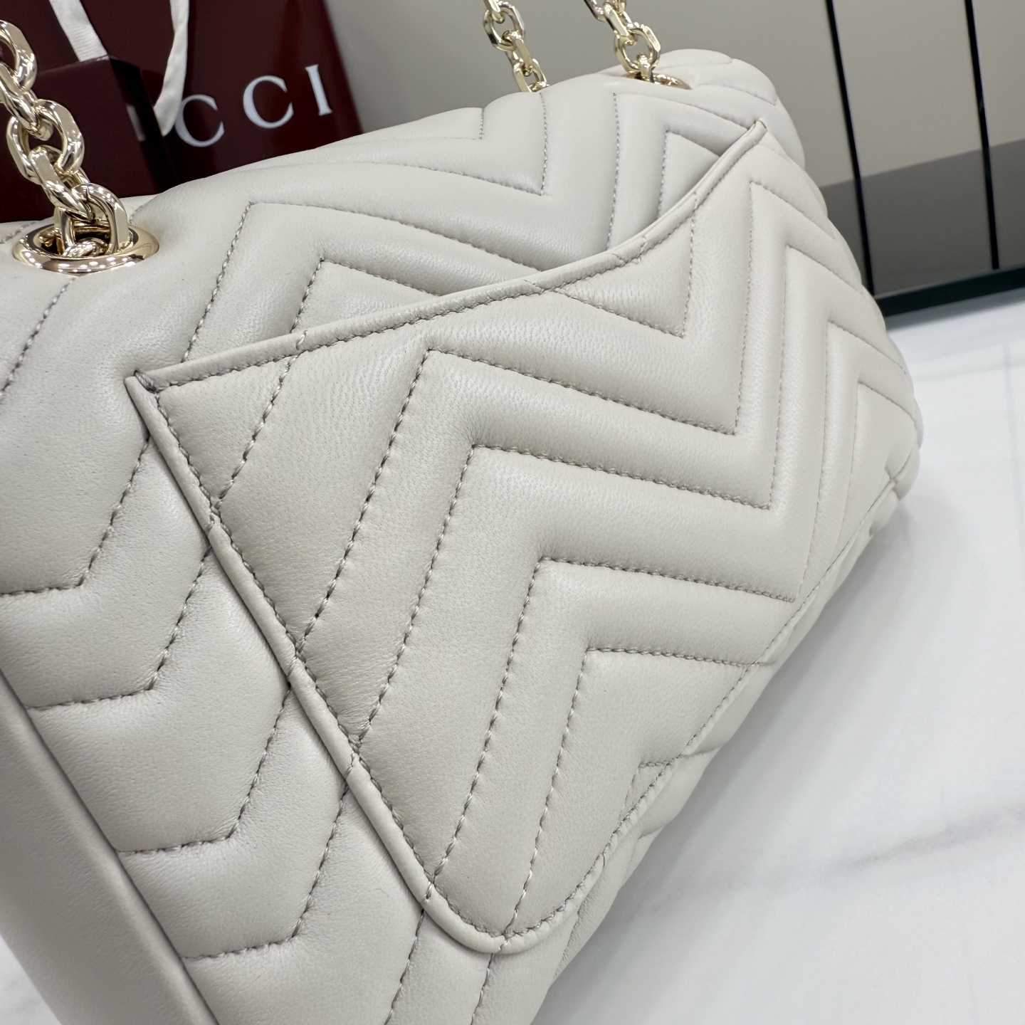 Gucci GG Marmont Medium Shoulder Bag - DopestKickz