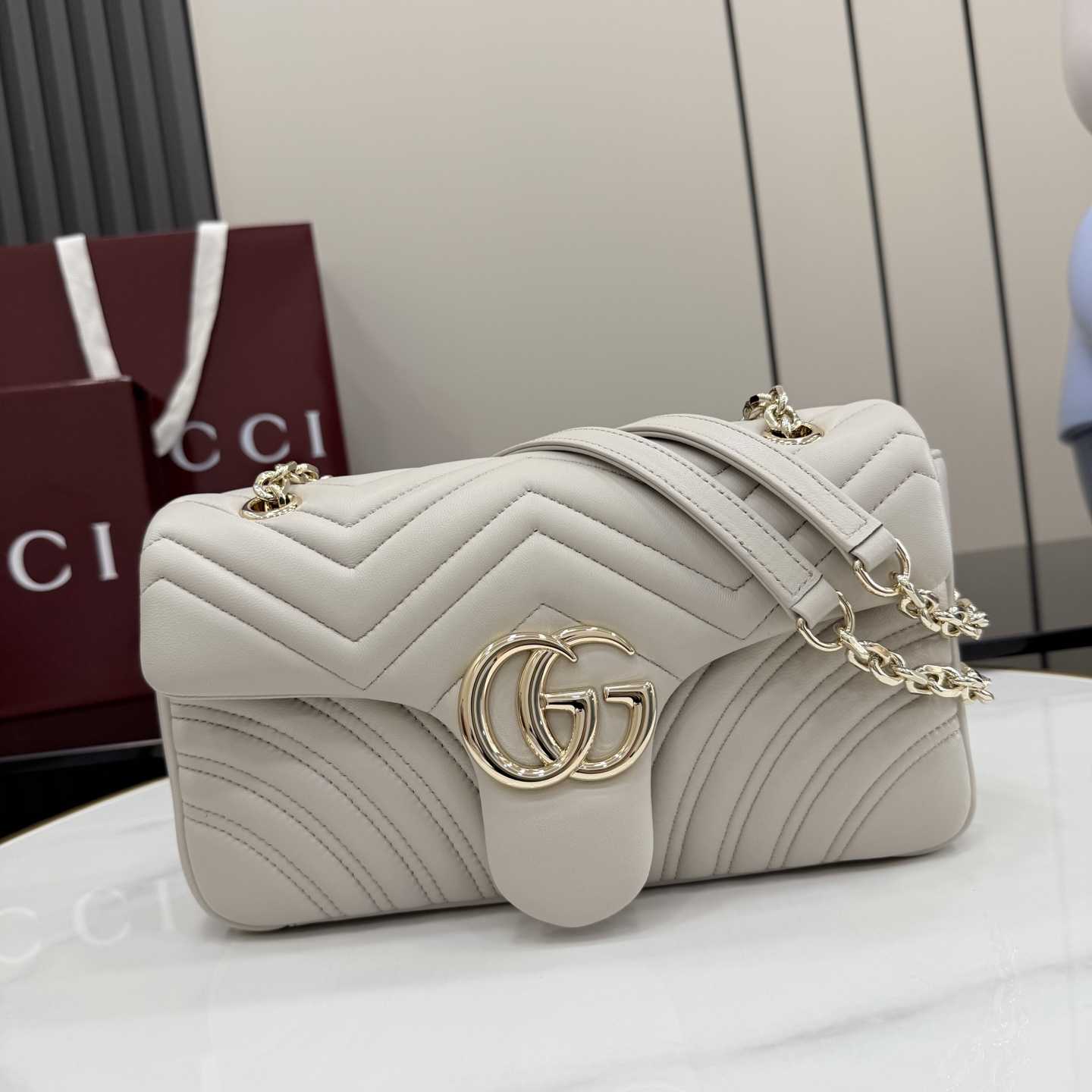 Gucci GG Marmont Medium Shoulder Bag - DopestKickz