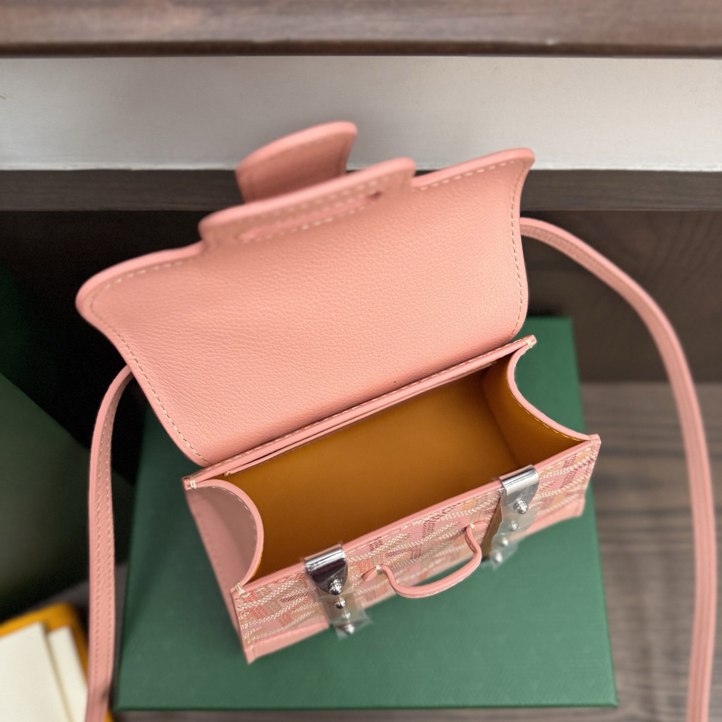 Goyard Saïgon Structuré Mini Bag Limited Edition - DopestKickz