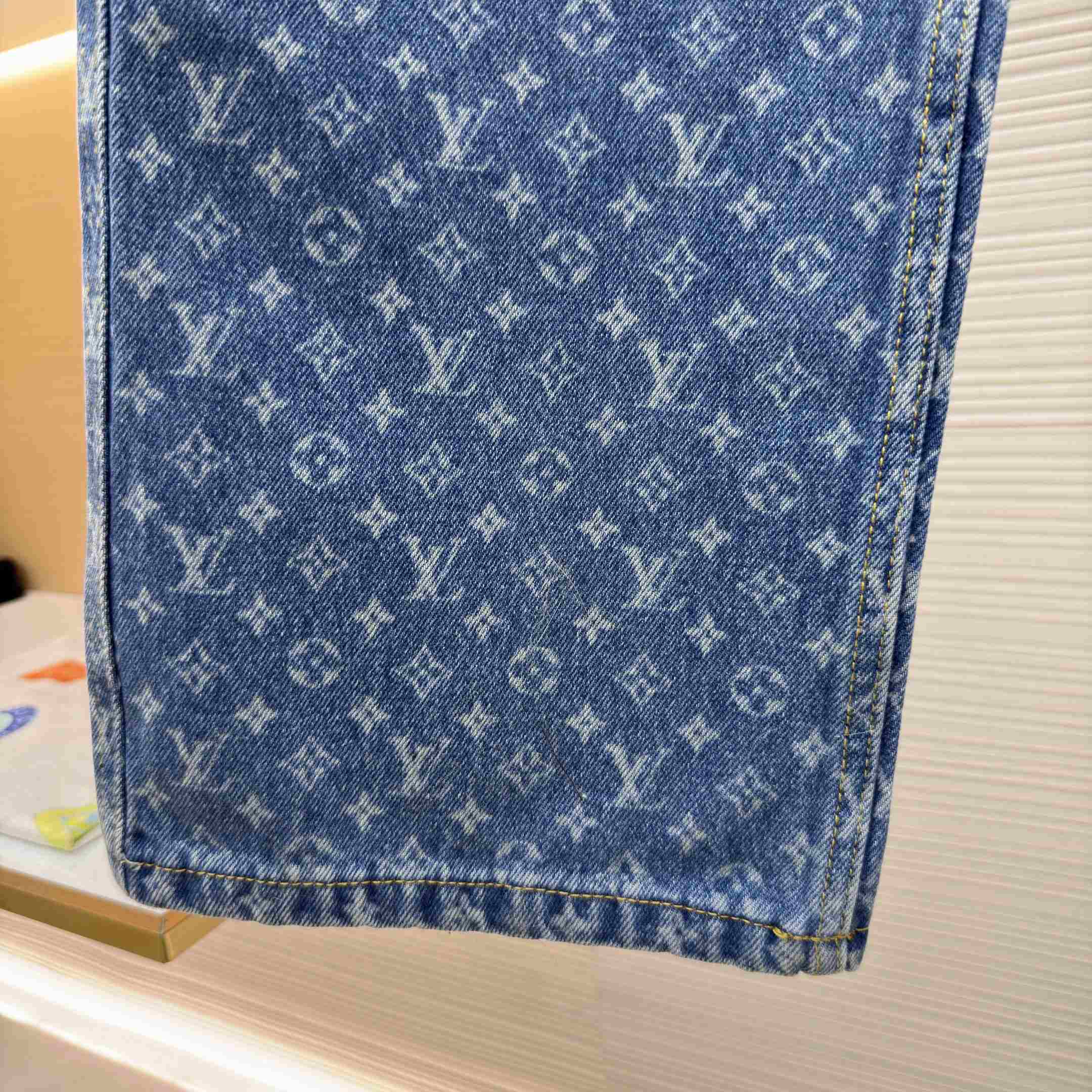 Louis Vuitton Monogram Flared Jeans 1AHENS - DopestKickz