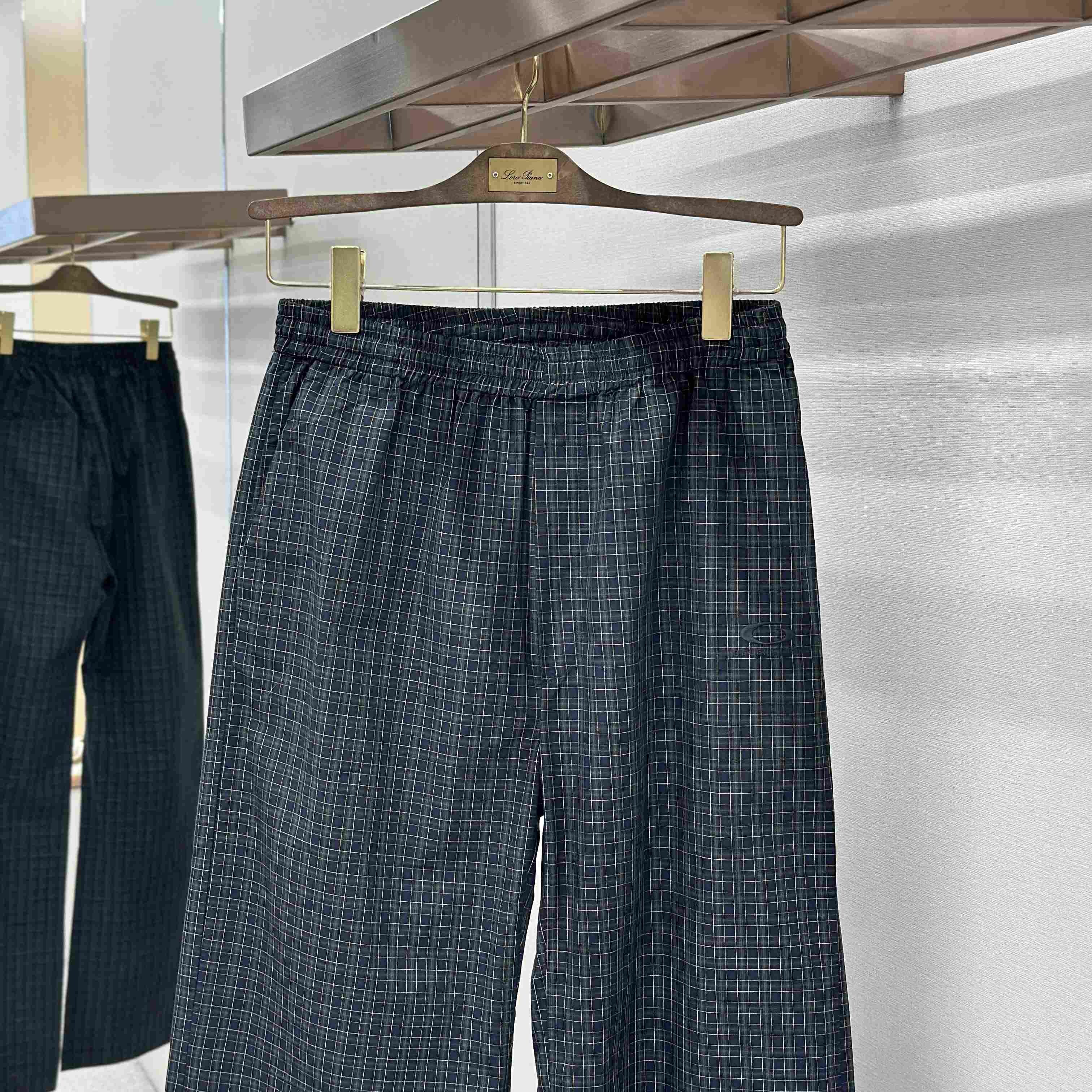 Balenciaga  Tailored Tracksuit Pants - DopestKickz