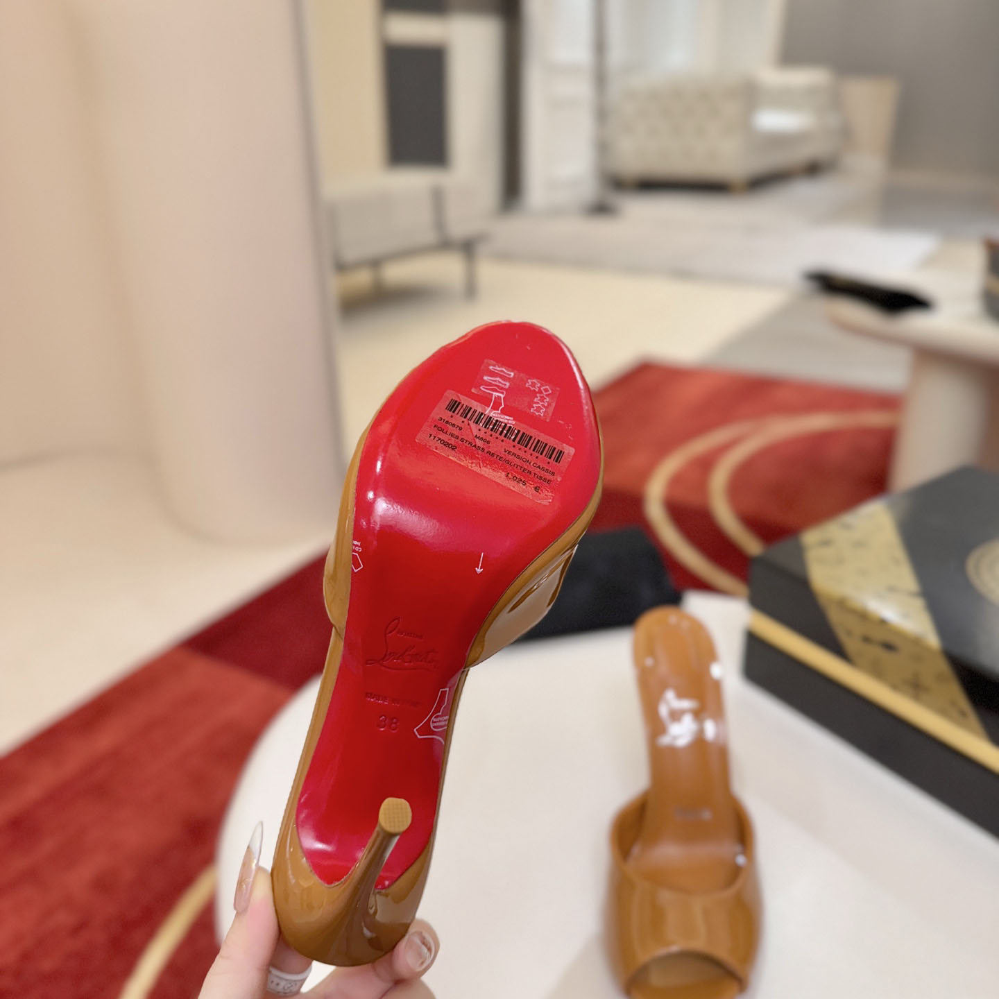 Christian Louboutin Me Dolly 100MM Patent Leather Mules - DopestKickz