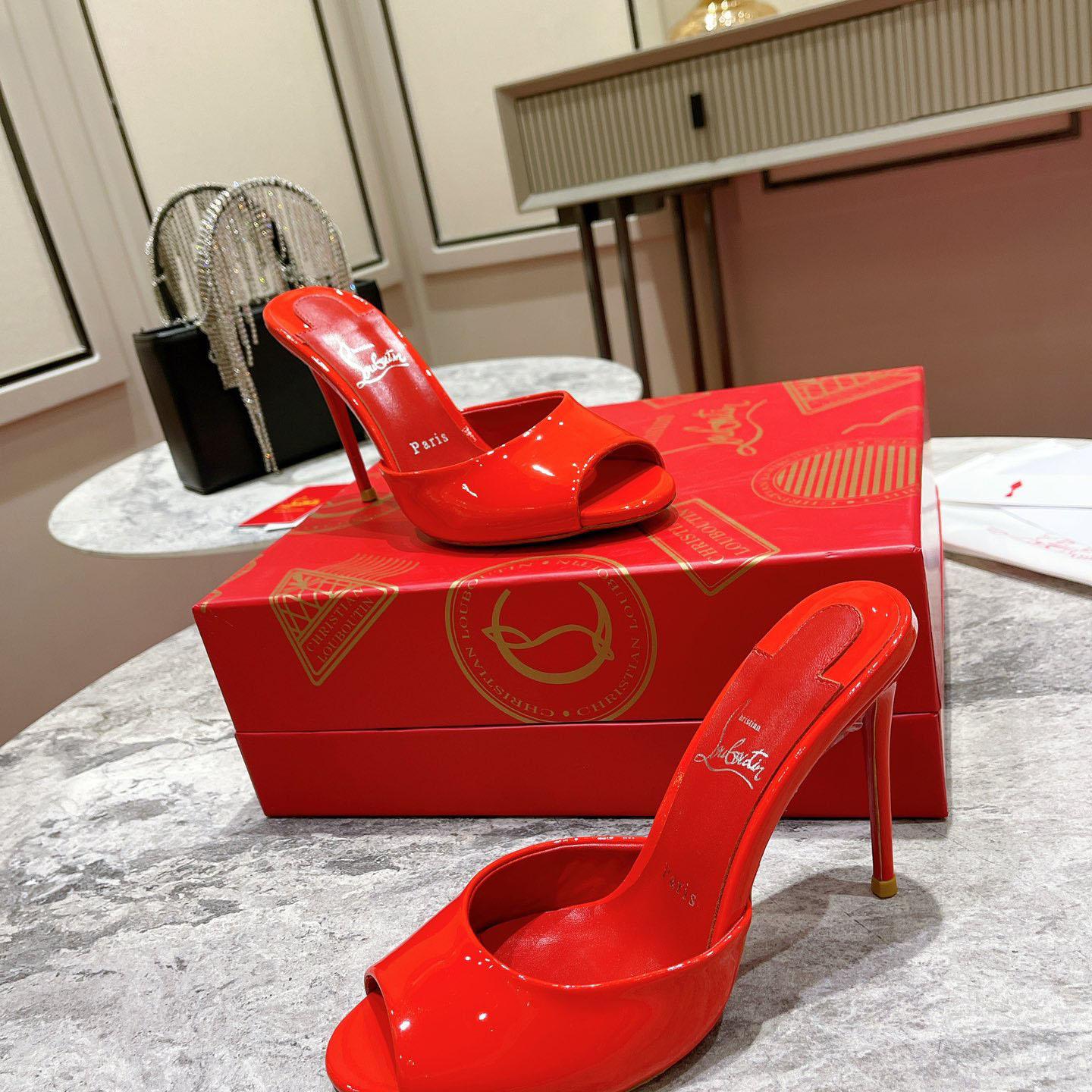 Christian Louboutin Me Dolly 100MM Patent Leather Mules - DopestKickz