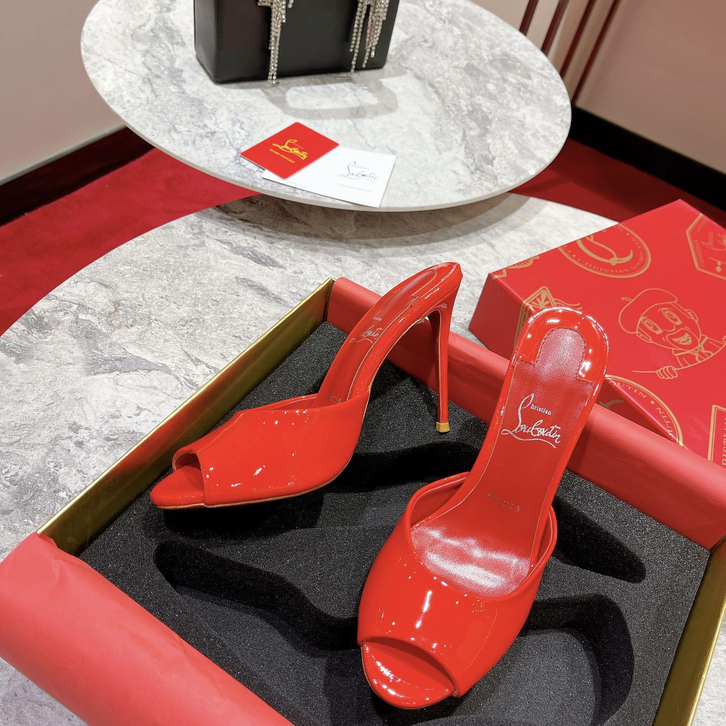 Christian Louboutin Me Dolly 100MM Patent Leather Mules - DopestKickz