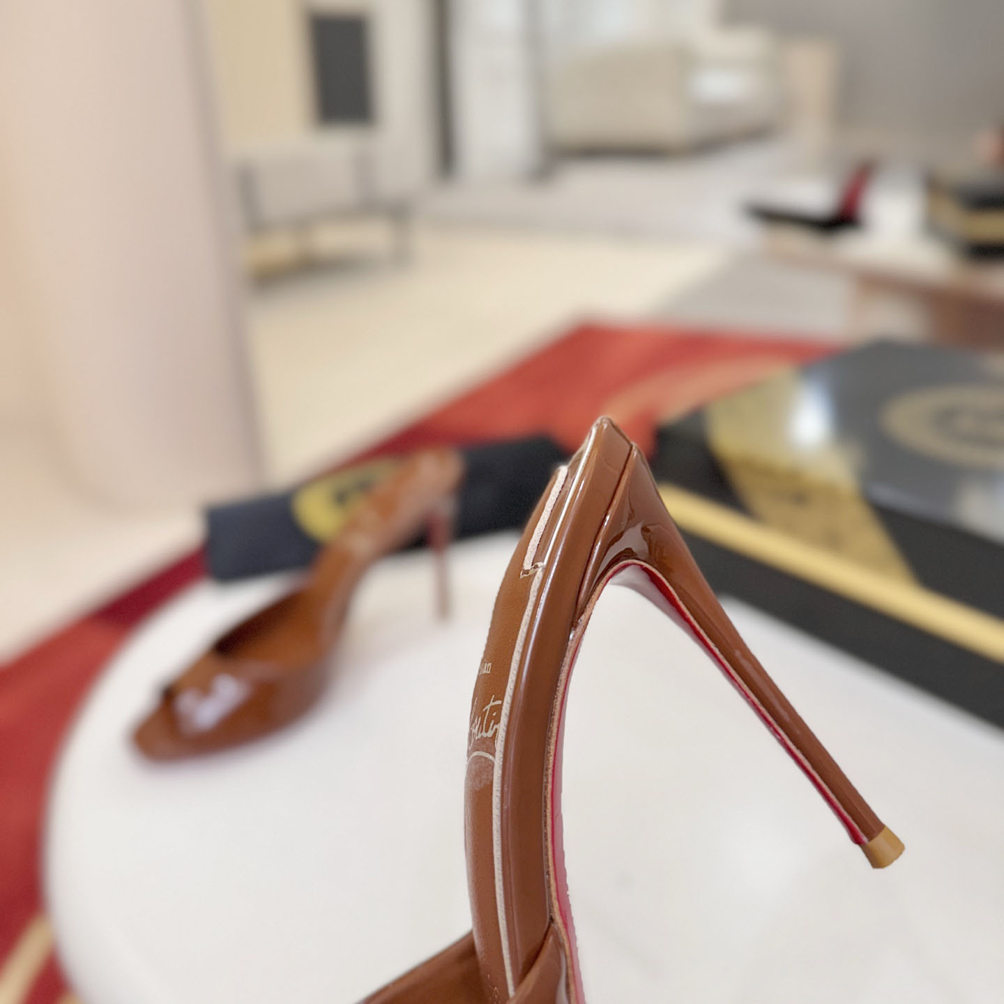 Christian Louboutin Me Dolly 100MM Patent Leather Mules - DopestKickz