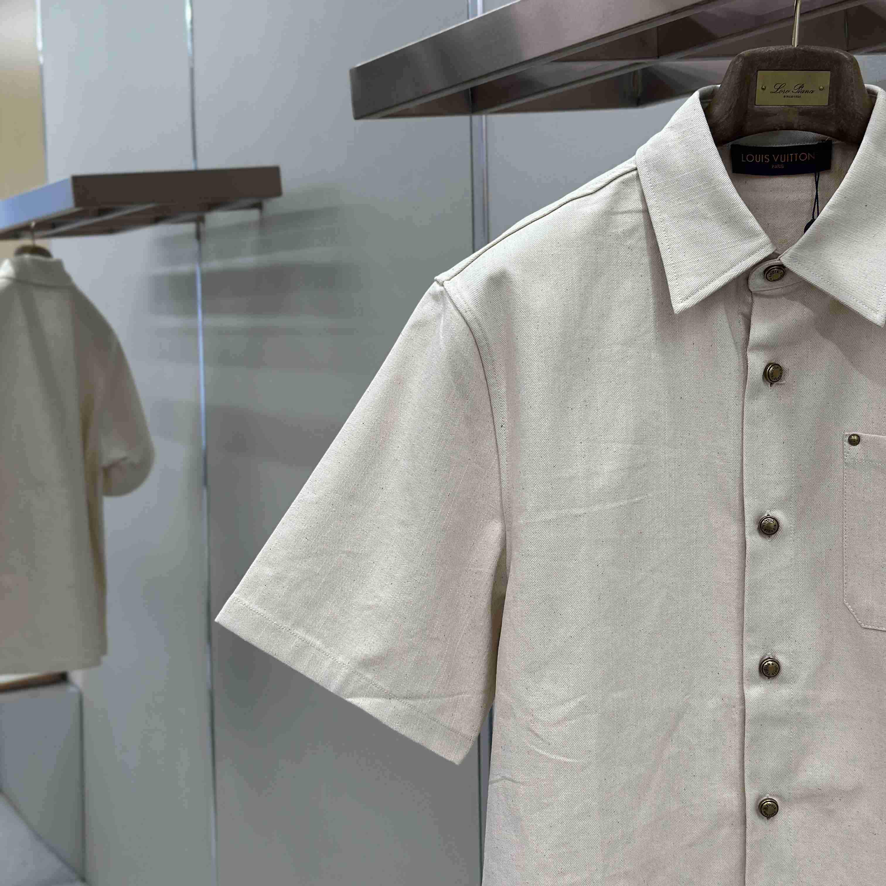 Louis Vuitton Short-Sleeved Silk-Cotton Shirt 1AK7CE - DopestKickz