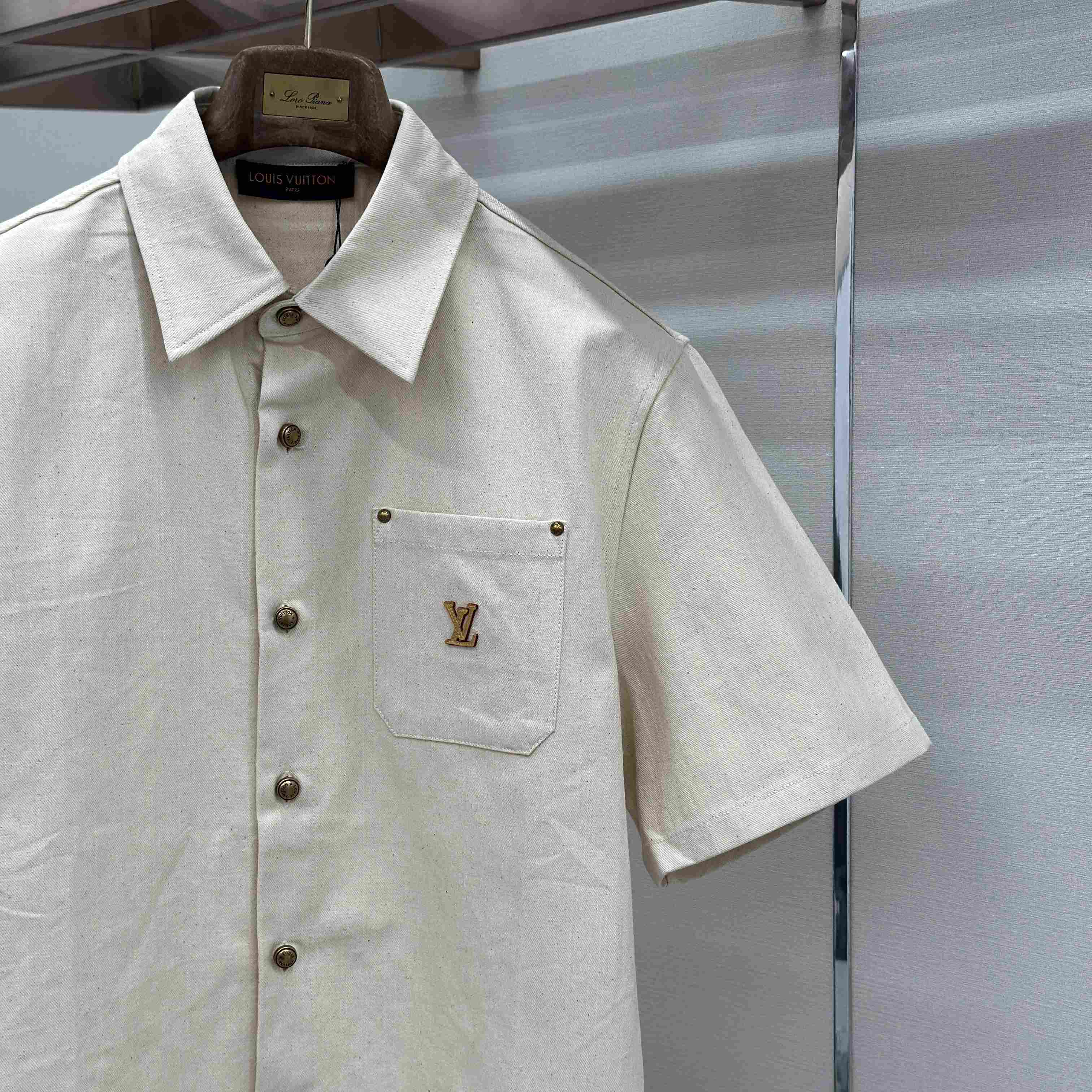 Louis Vuitton Short-Sleeved Silk-Cotton Shirt 1AK7CE - DopestKickz