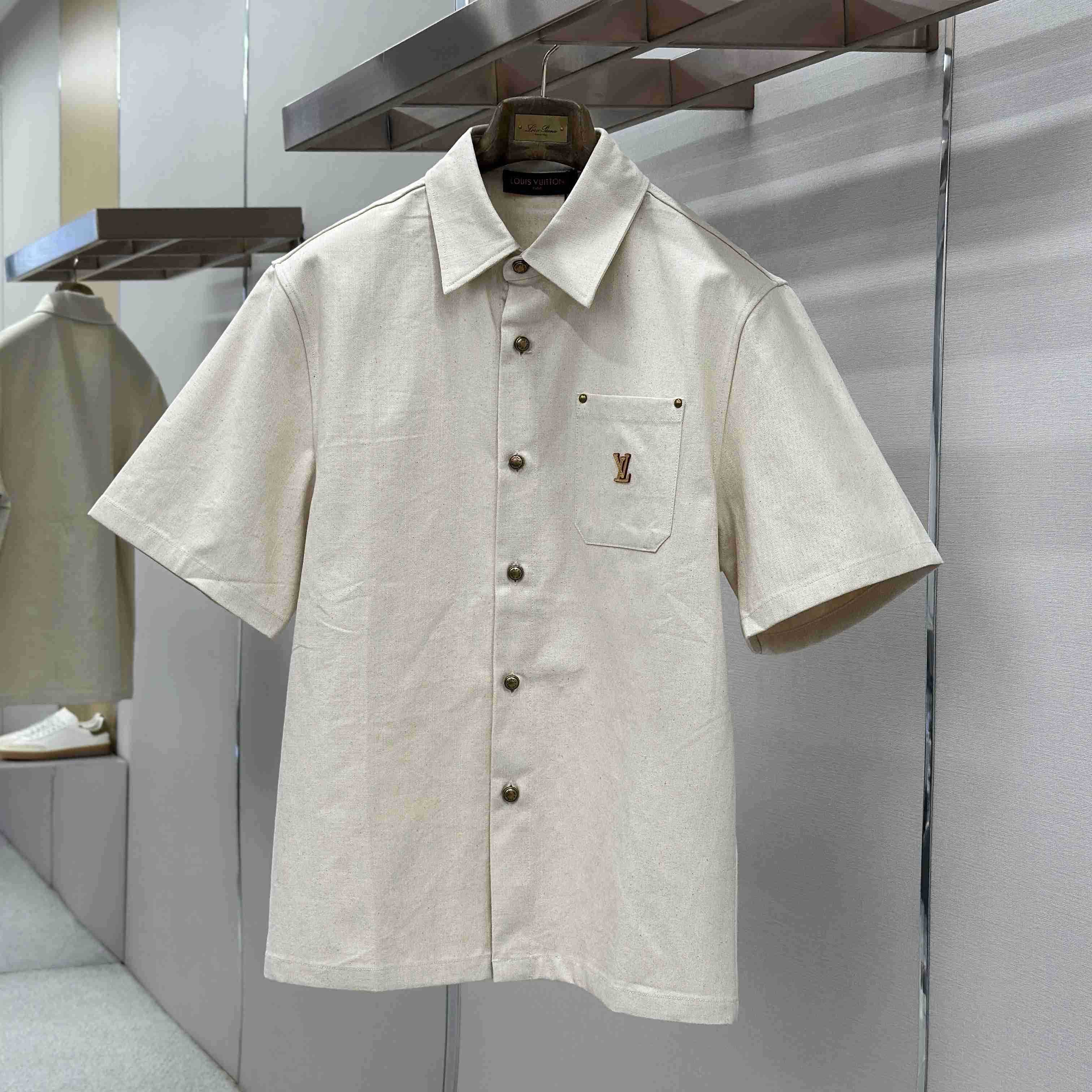 Louis Vuitton Short-Sleeved Silk-Cotton Shirt 1AK7CE - DopestKickz