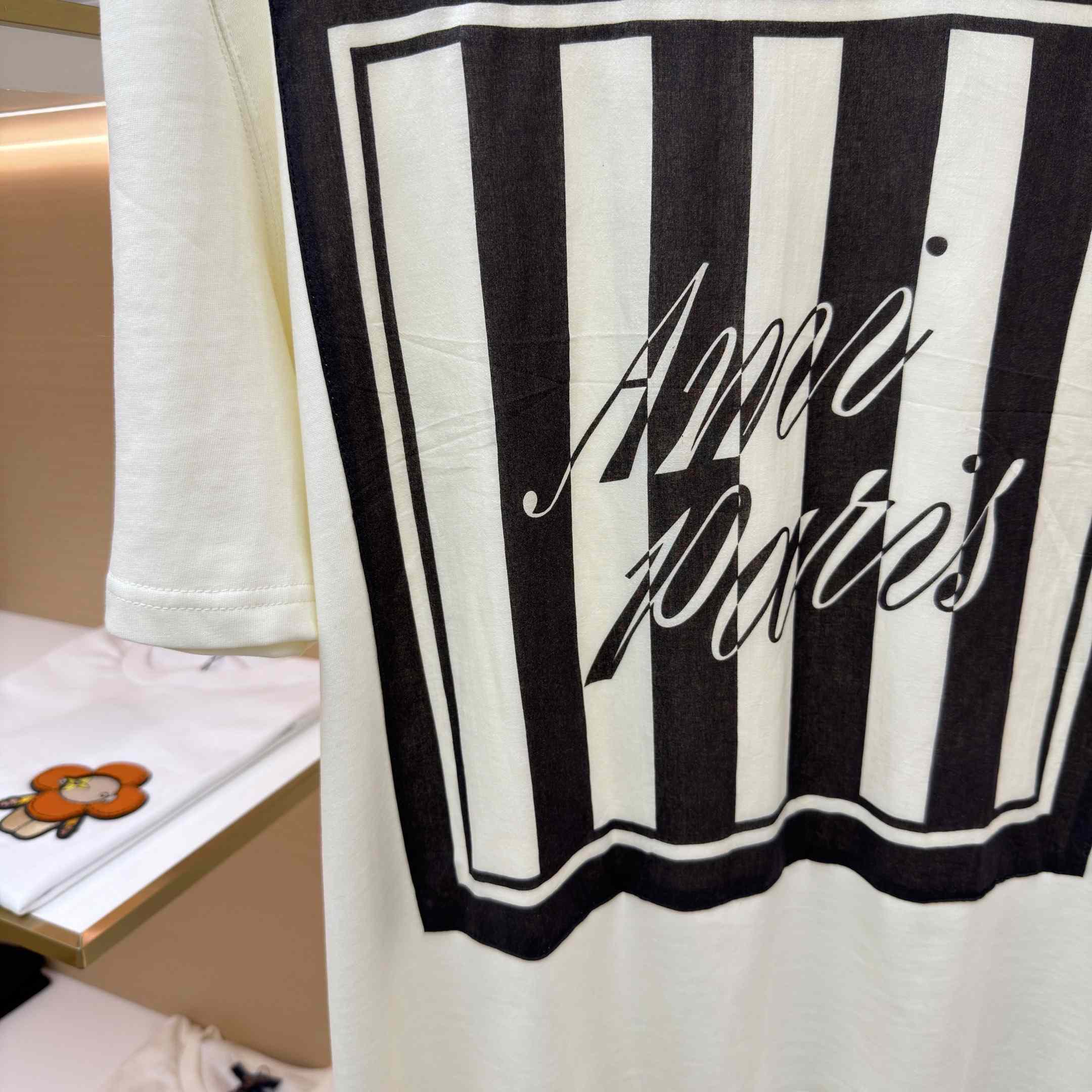 AMI Paris Logo-Print Striped-Patch T-shirt - DopestKickz