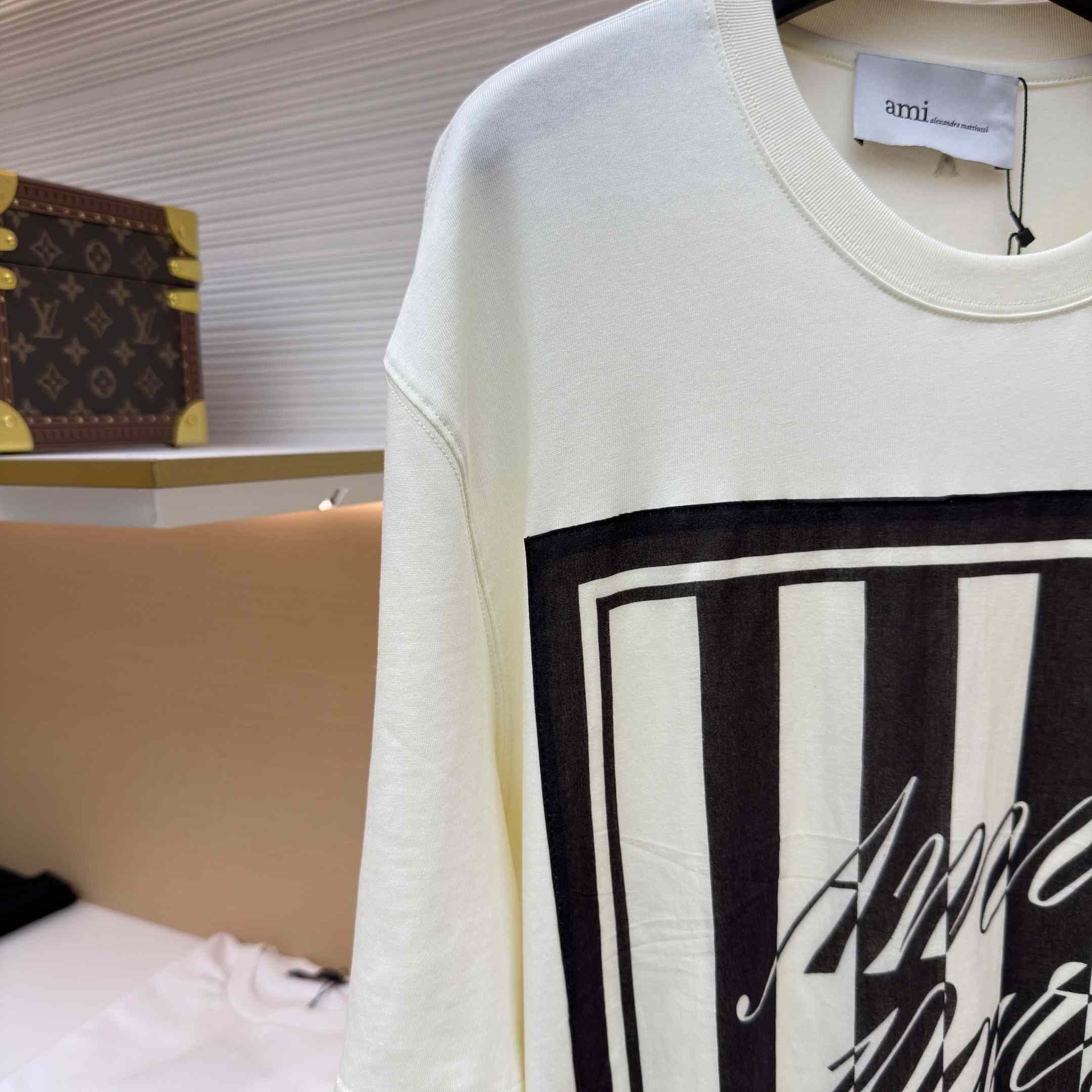 AMI Paris Logo-Print Striped-Patch T-shirt - DopestKickz