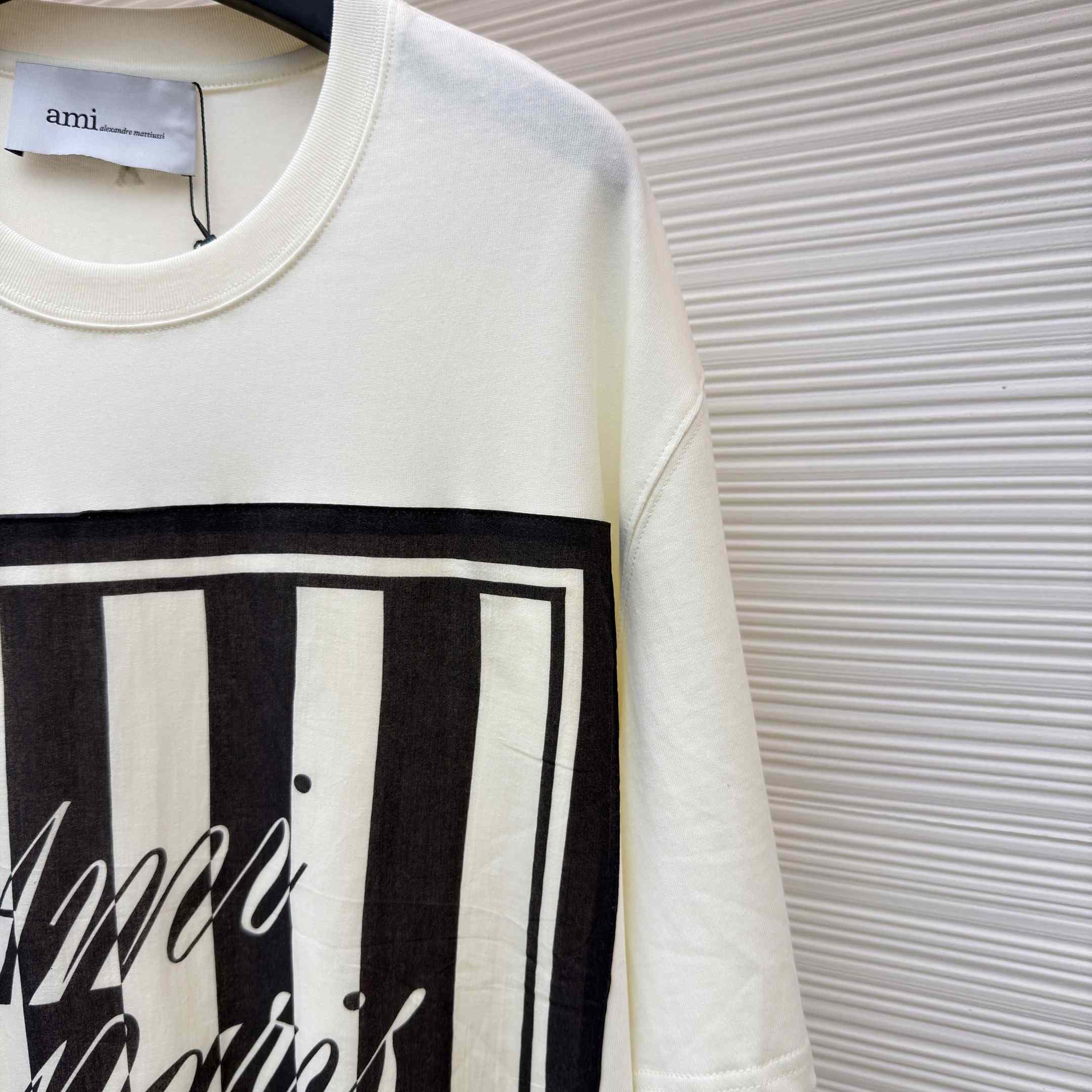 AMI Paris Logo-Print Striped-Patch T-shirt - DopestKickz