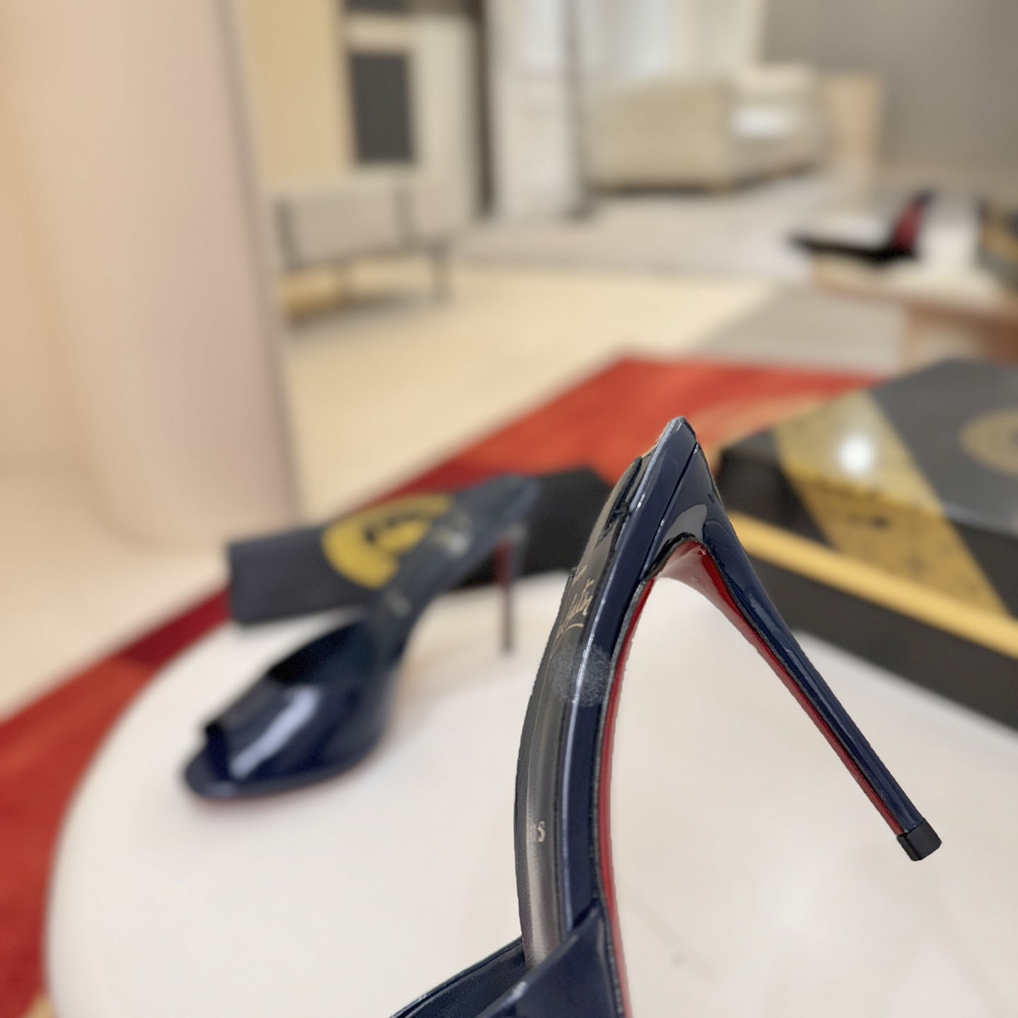 Christian Louboutin Me Dolly 100MM Patent Leather Mules - DopestKickz