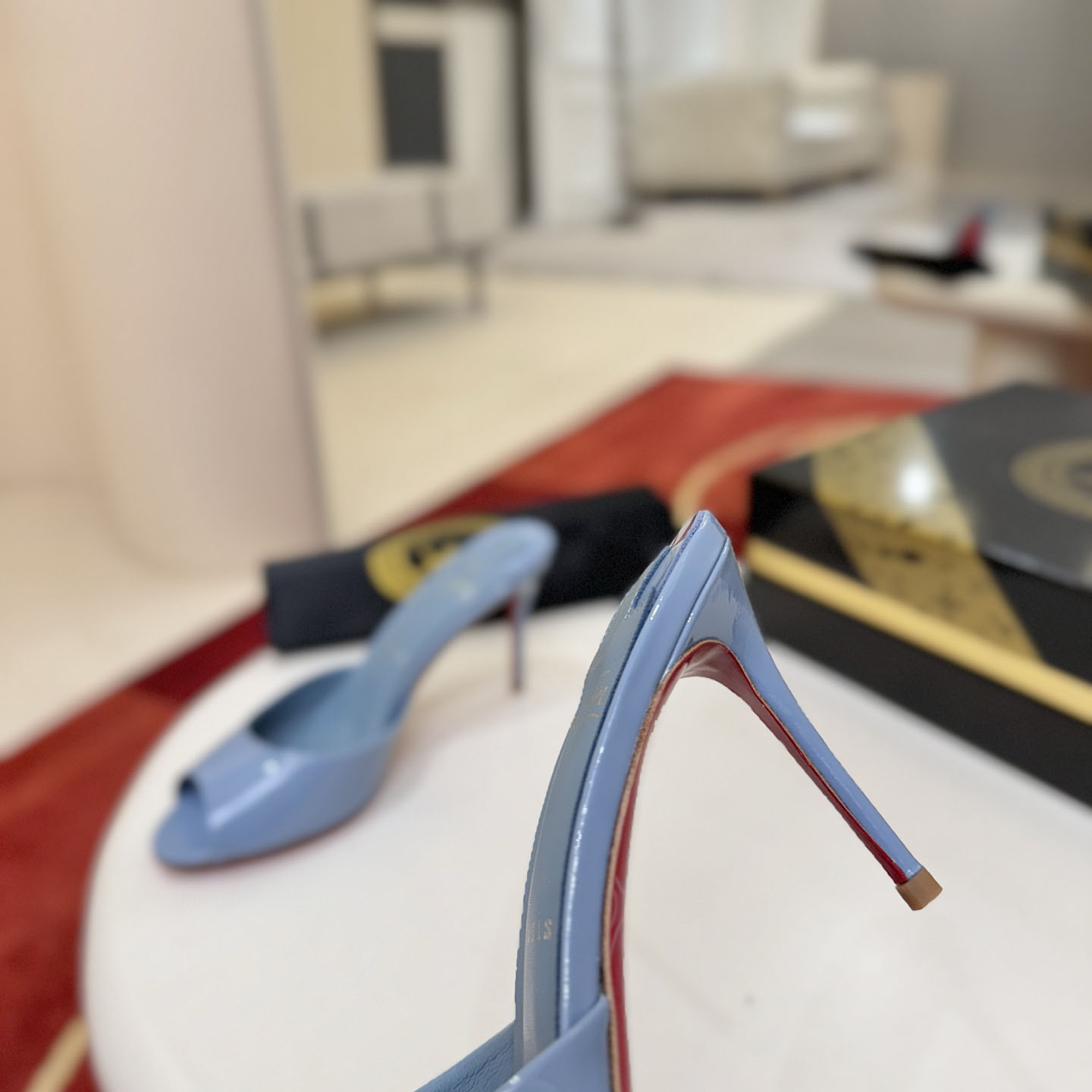 Christian Louboutin Me Dolly 100MM Patent Leather Mules - DopestKickz