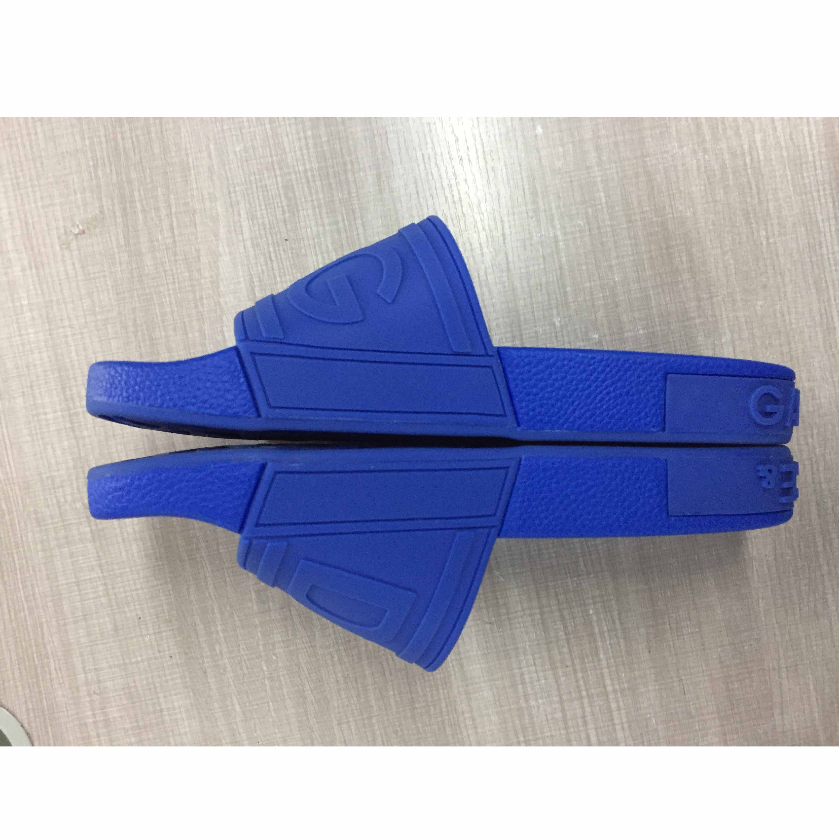 Dolce & Gabbana Logo Slides - DopestKickz