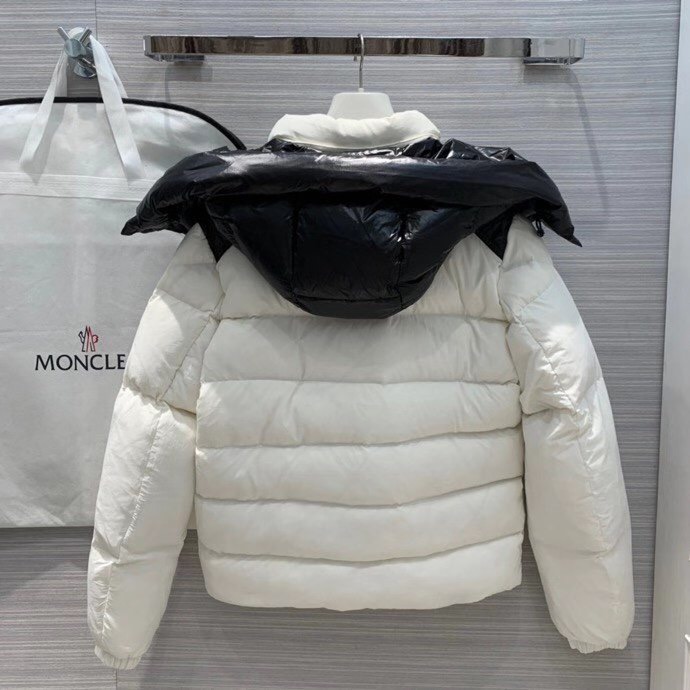 Moncler Aubrac Padded Jacket - DopestKickz