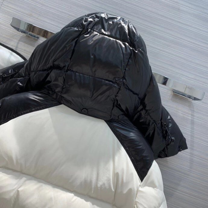 Moncler Aubrac Padded Jacket - DopestKickz