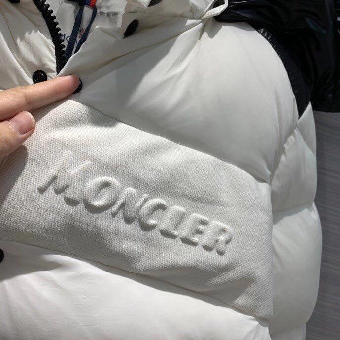 Moncler Aubrac Padded Jacket - DopestKickz