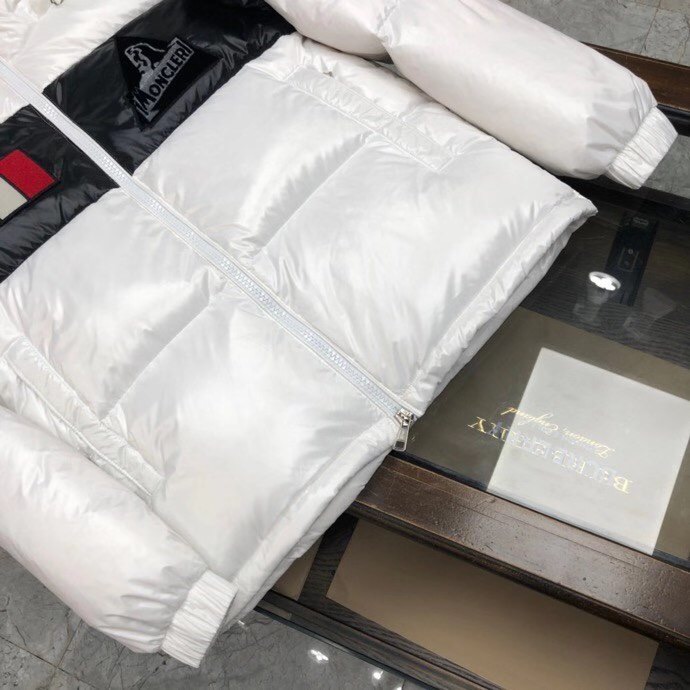 Moncler Logo Patch Padded Jacket - DopestKickz