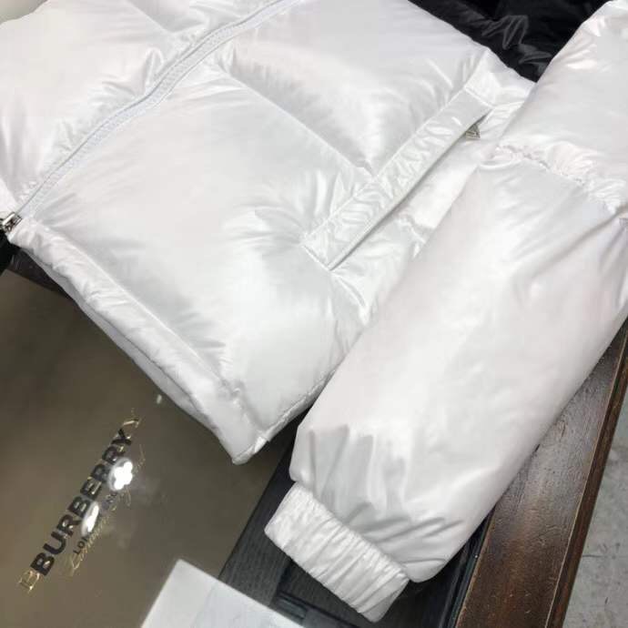 Moncler Logo Patch Padded Jacket - DopestKickz