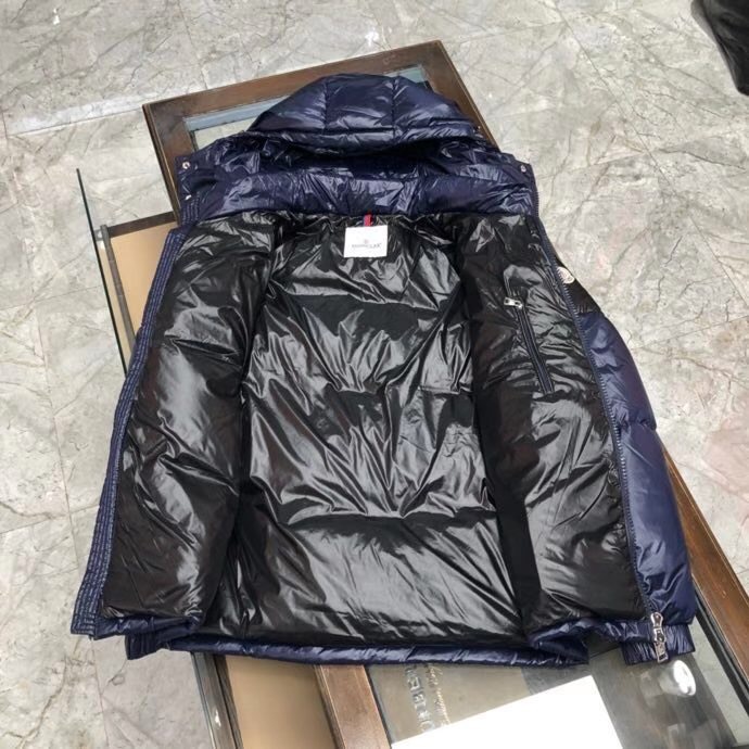 Moncler Logo Patch Padded Jacket - DopestKickz